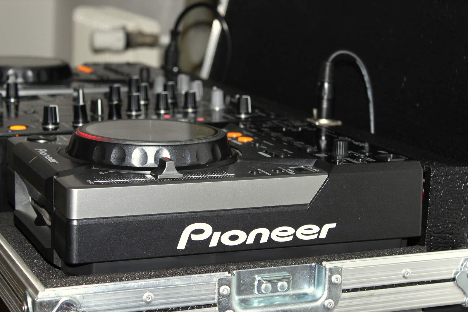 Pioneer CDJ 400(CD Player)+Pioneer DJM-400(Mixer) İncelemem