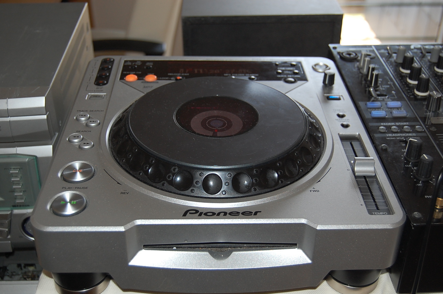 Pioneer CDJ-800 MK2 image (#202465) - Audiofanzine