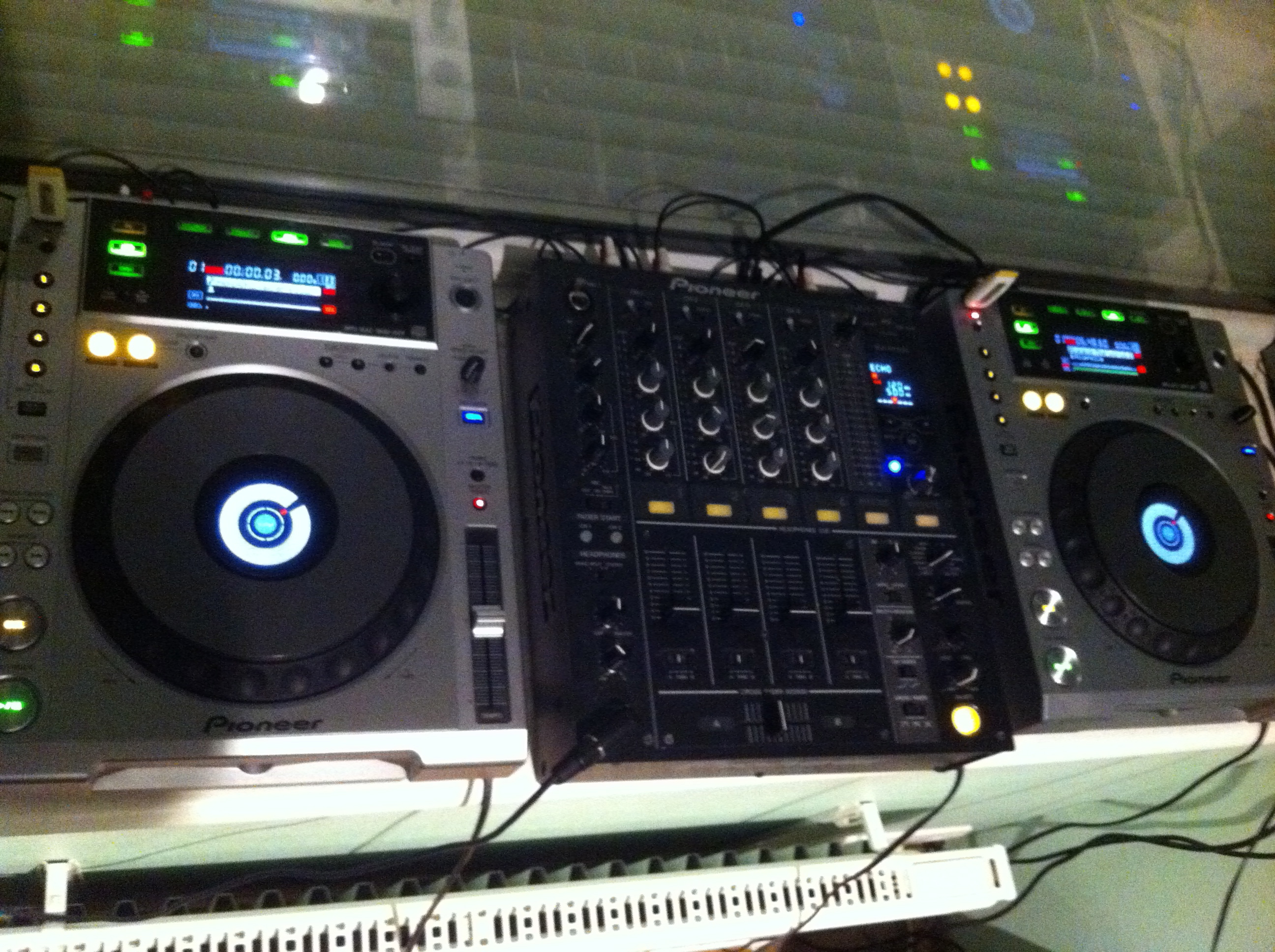 cdj 850