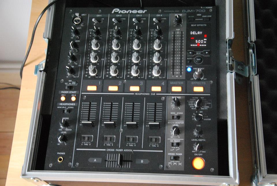 pioneer djm 700