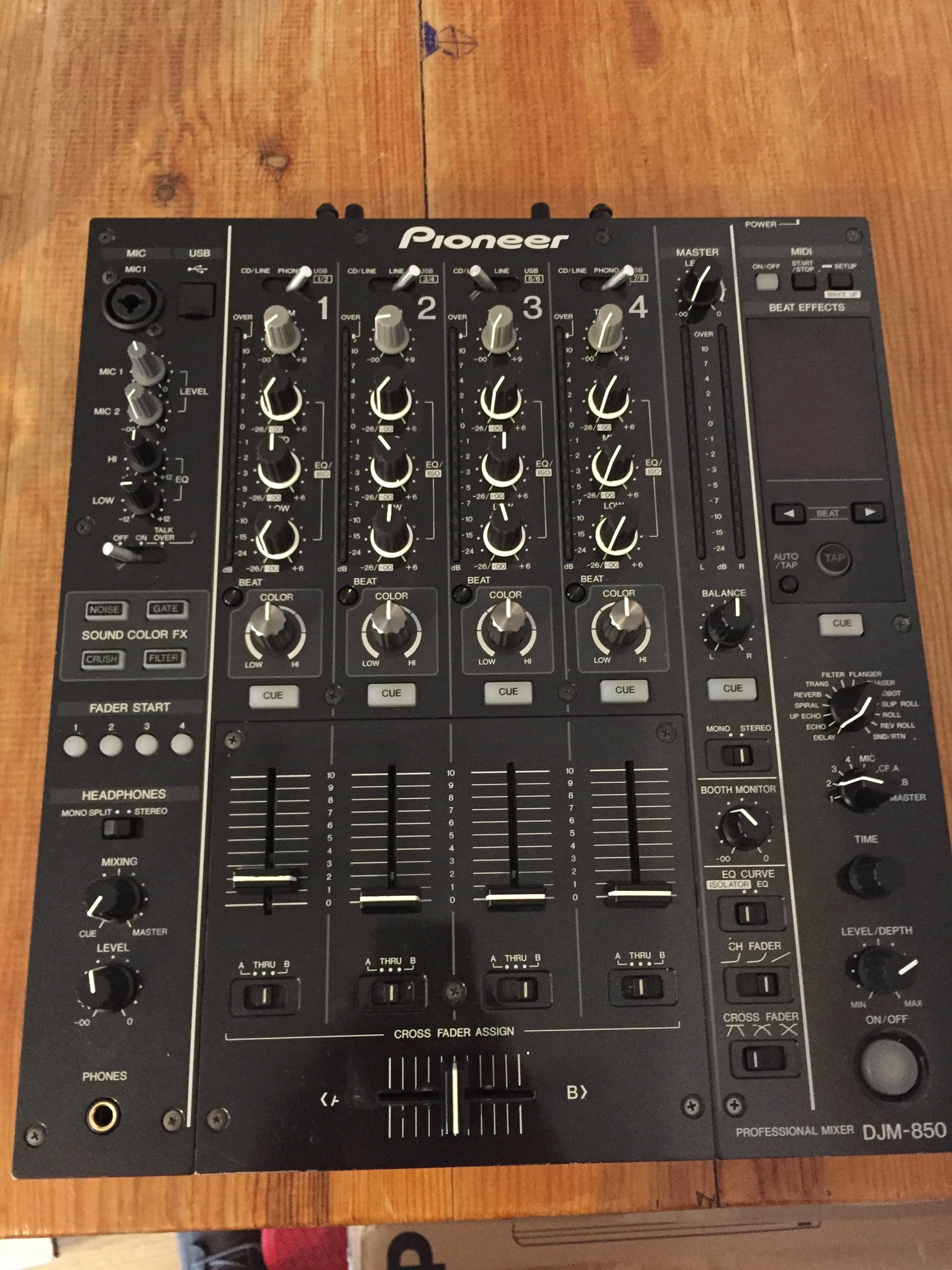 Pioneer DJM 850 K Image 1711151 Audiofanzine