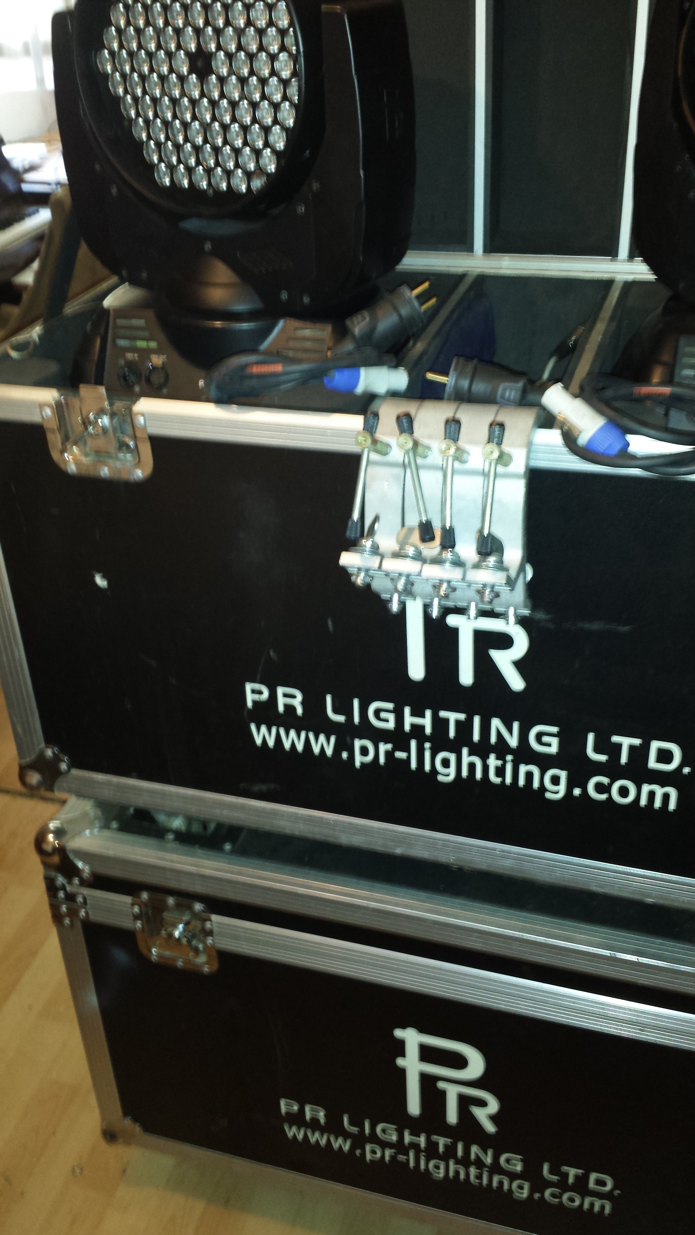 XLED 390 PR Lighting Xled 390 Audiofanzine