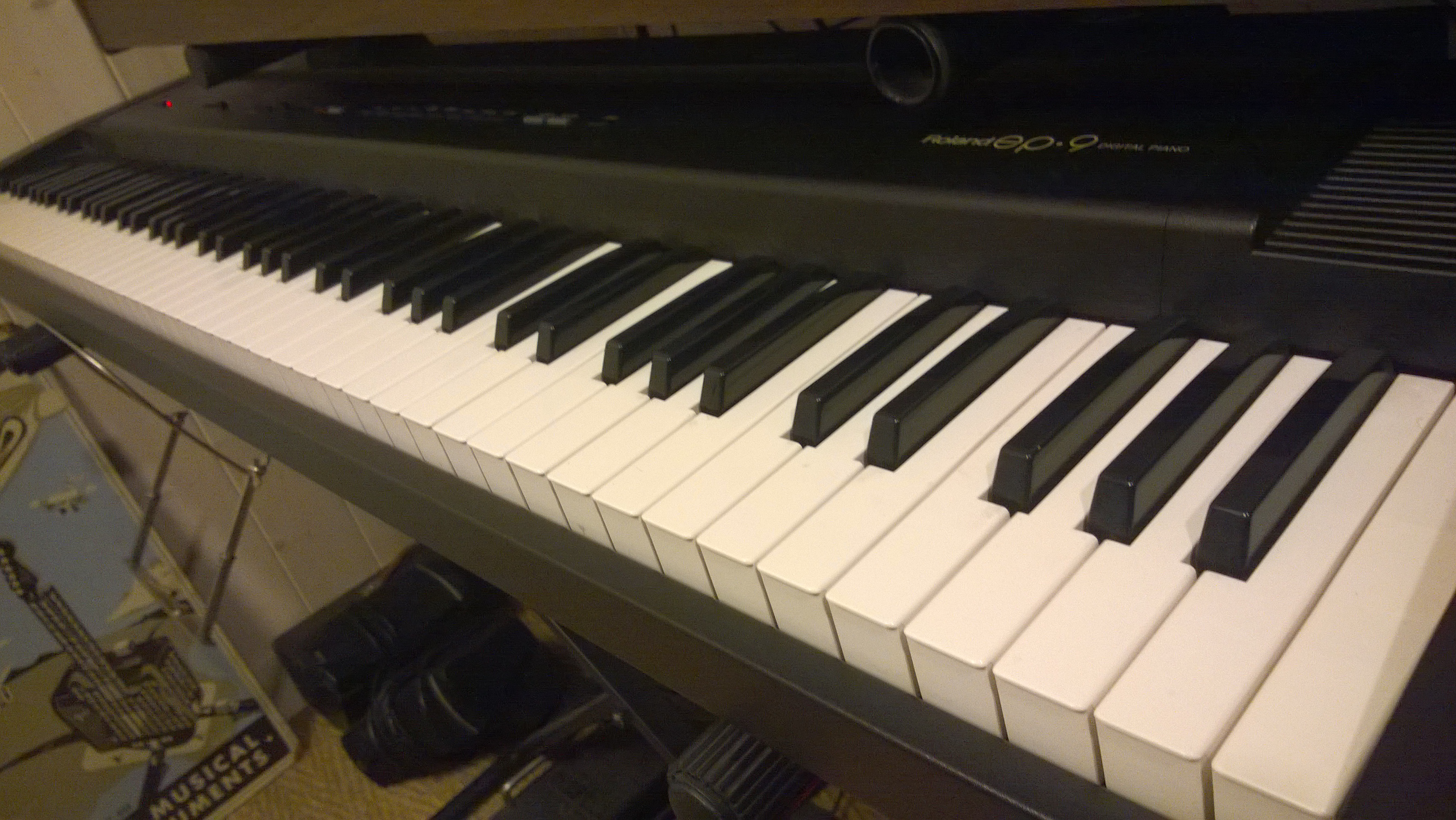 Roland EP9e image (1041139) Audiofanzine