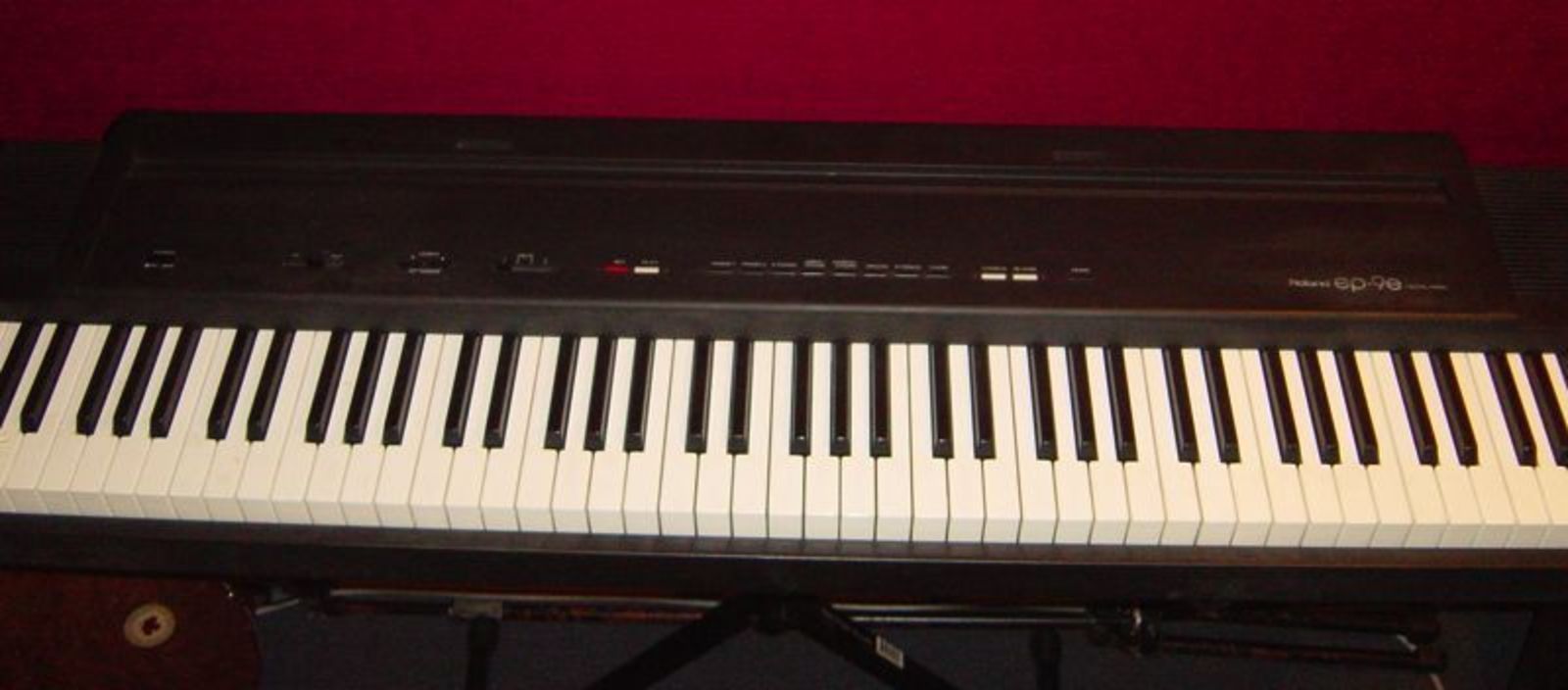 Roland EP9e image (8825) Audiofanzine