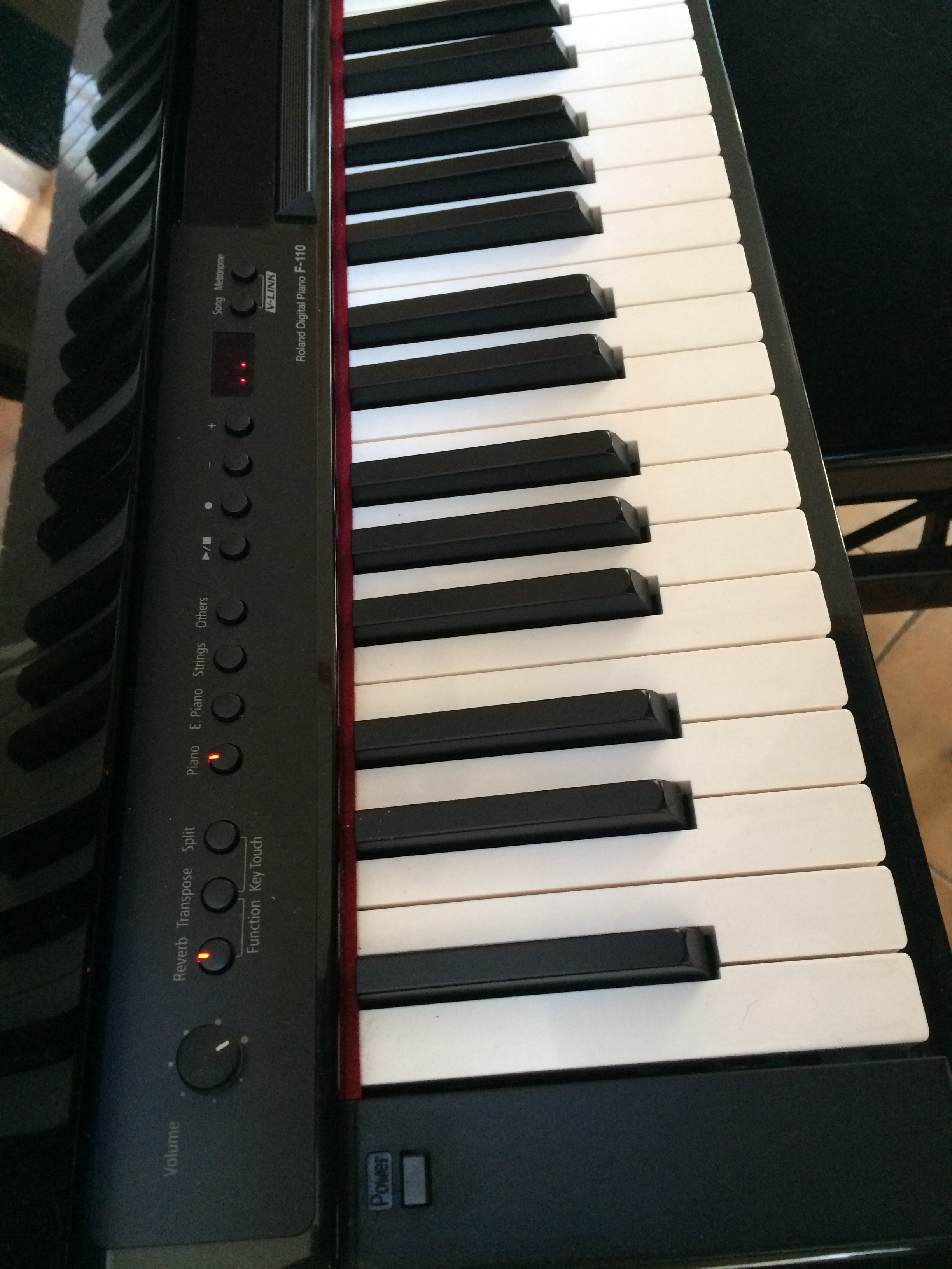 F110 Roland F110 Audiofanzine