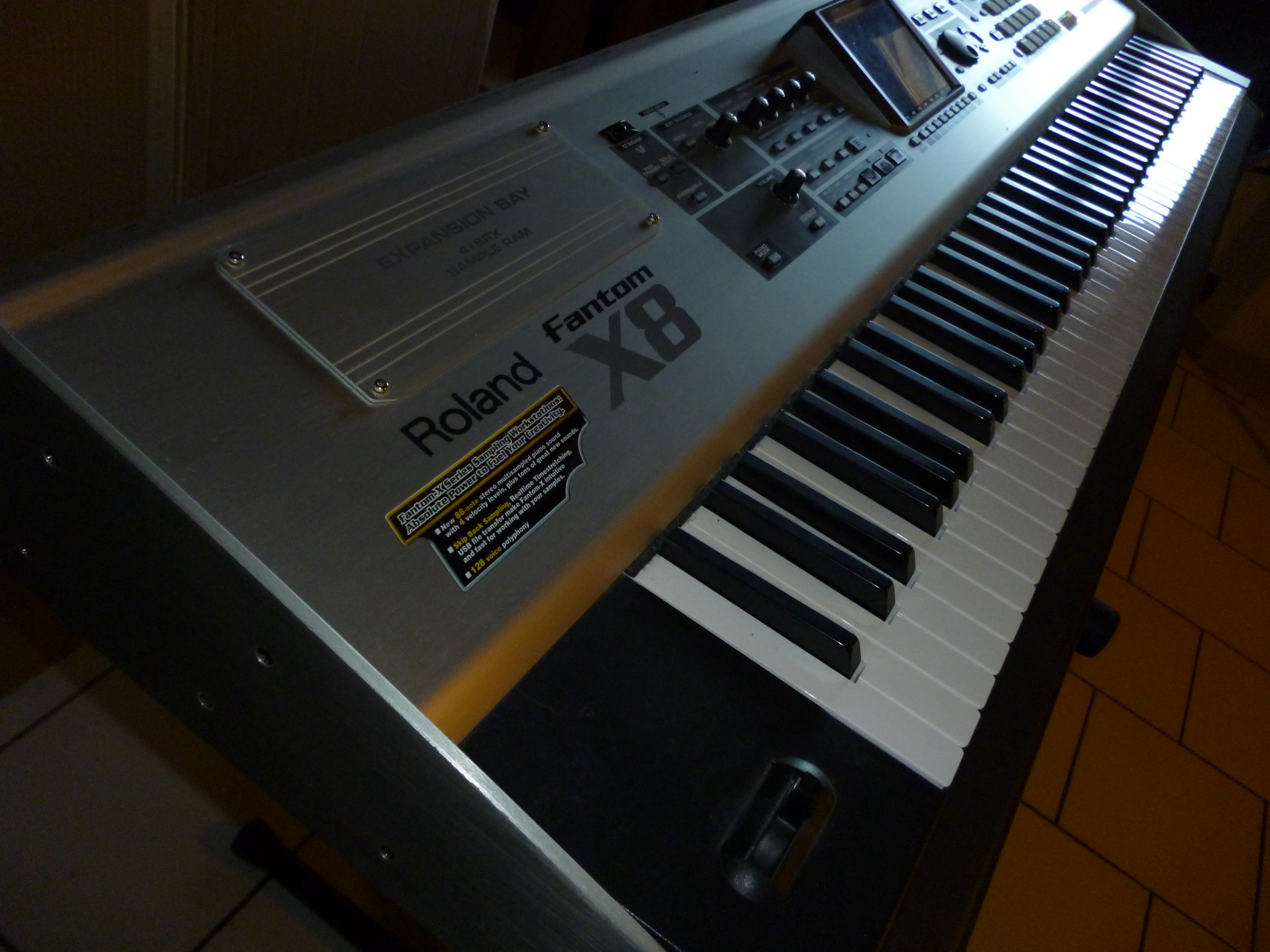 Roland Fantom X8 image (391802) Audiofanzine