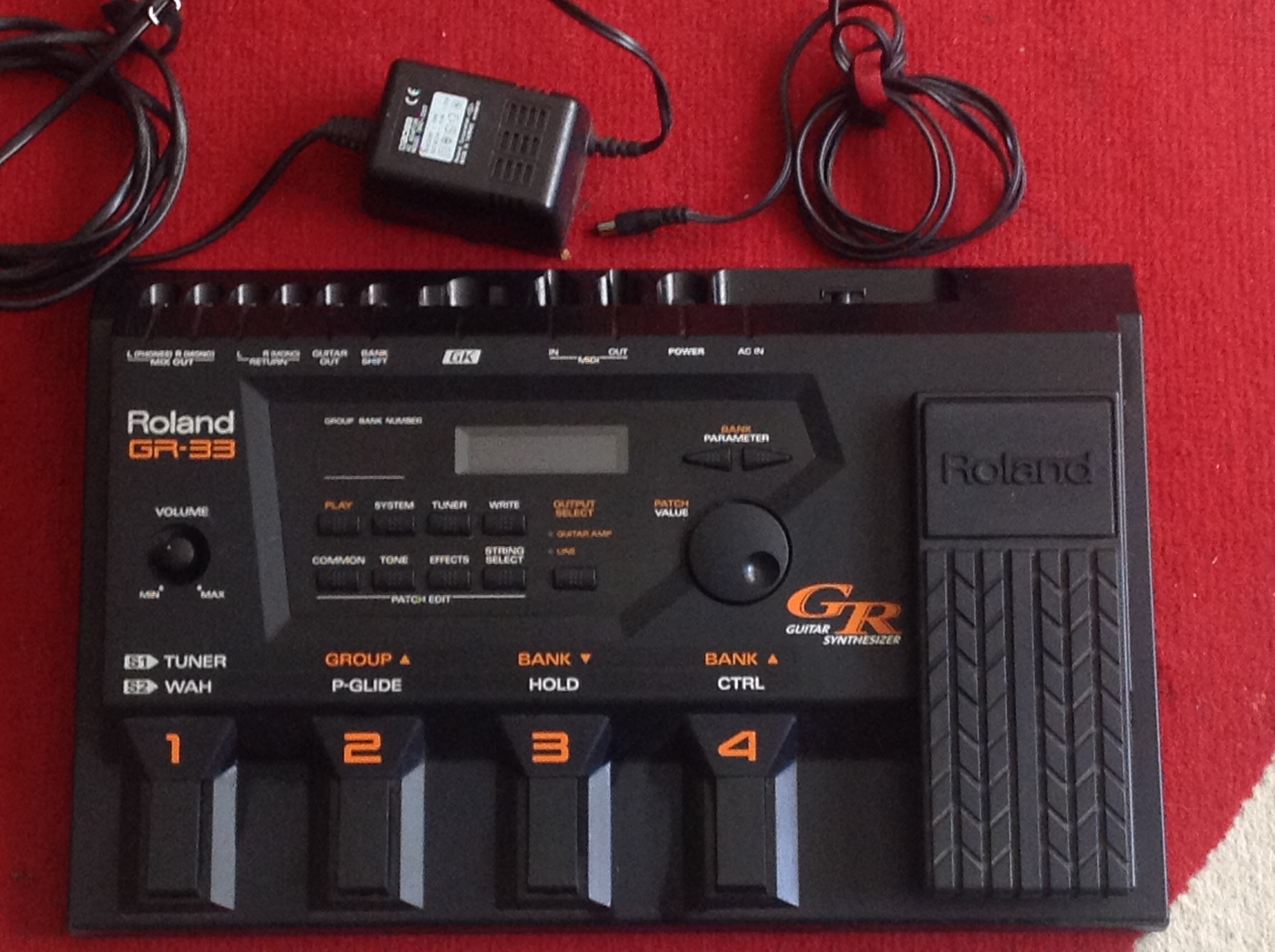 GR33 Roland GR33 Audiofanzine