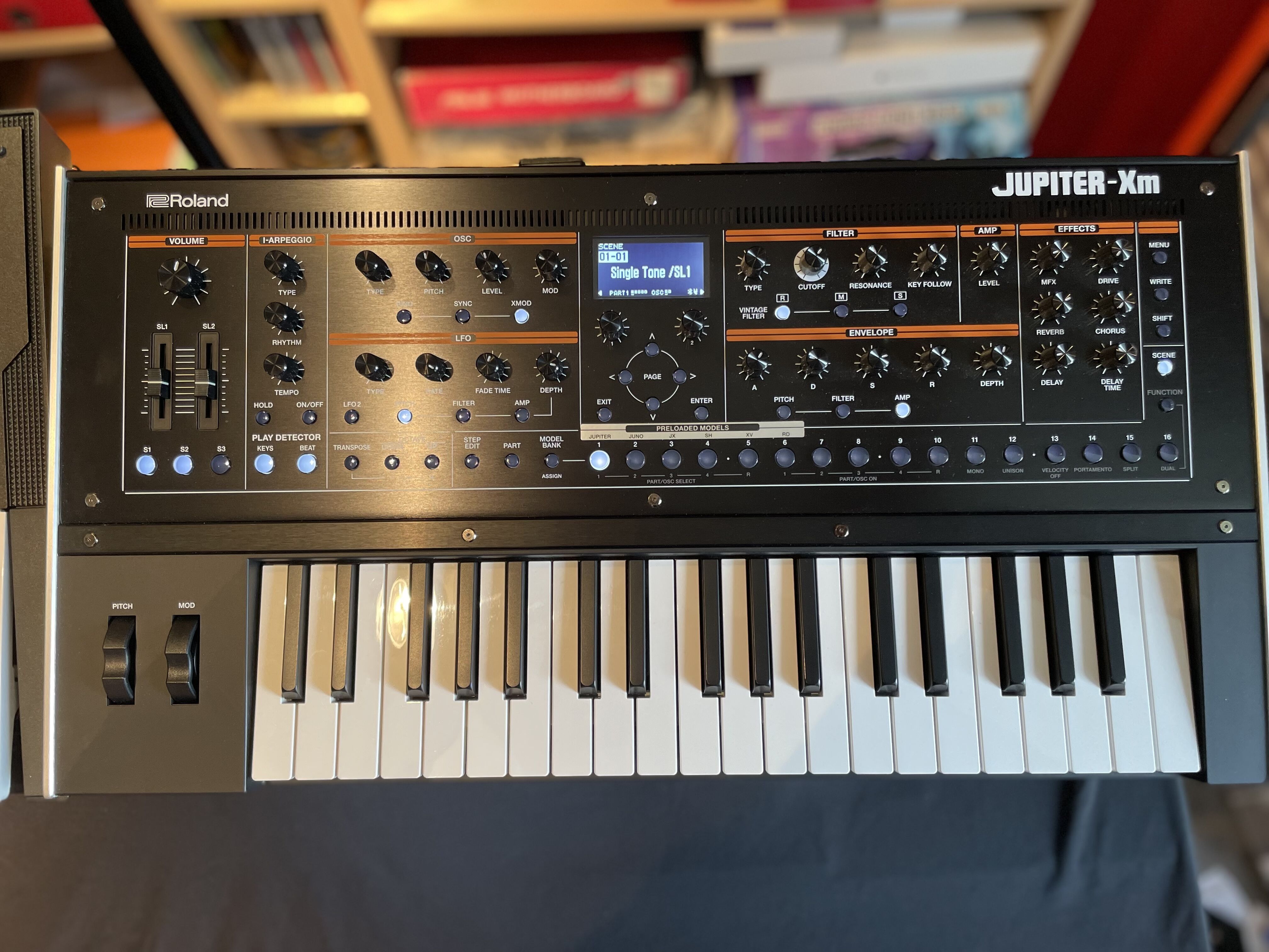 Jupiter Xm Roland Jupiter Xm Audiofanzine