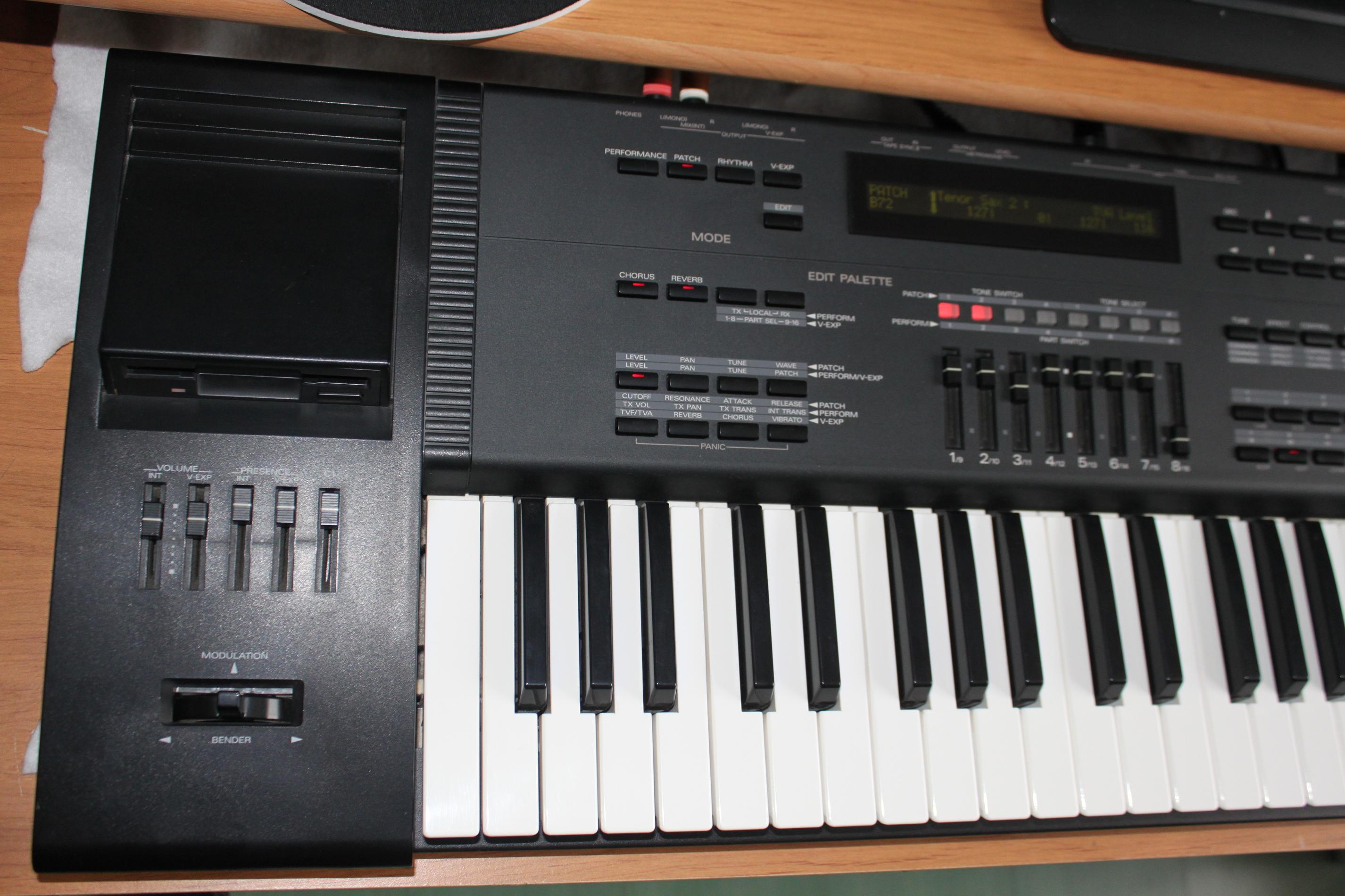 JV1000 Roland JV1000 Audiofanzine
