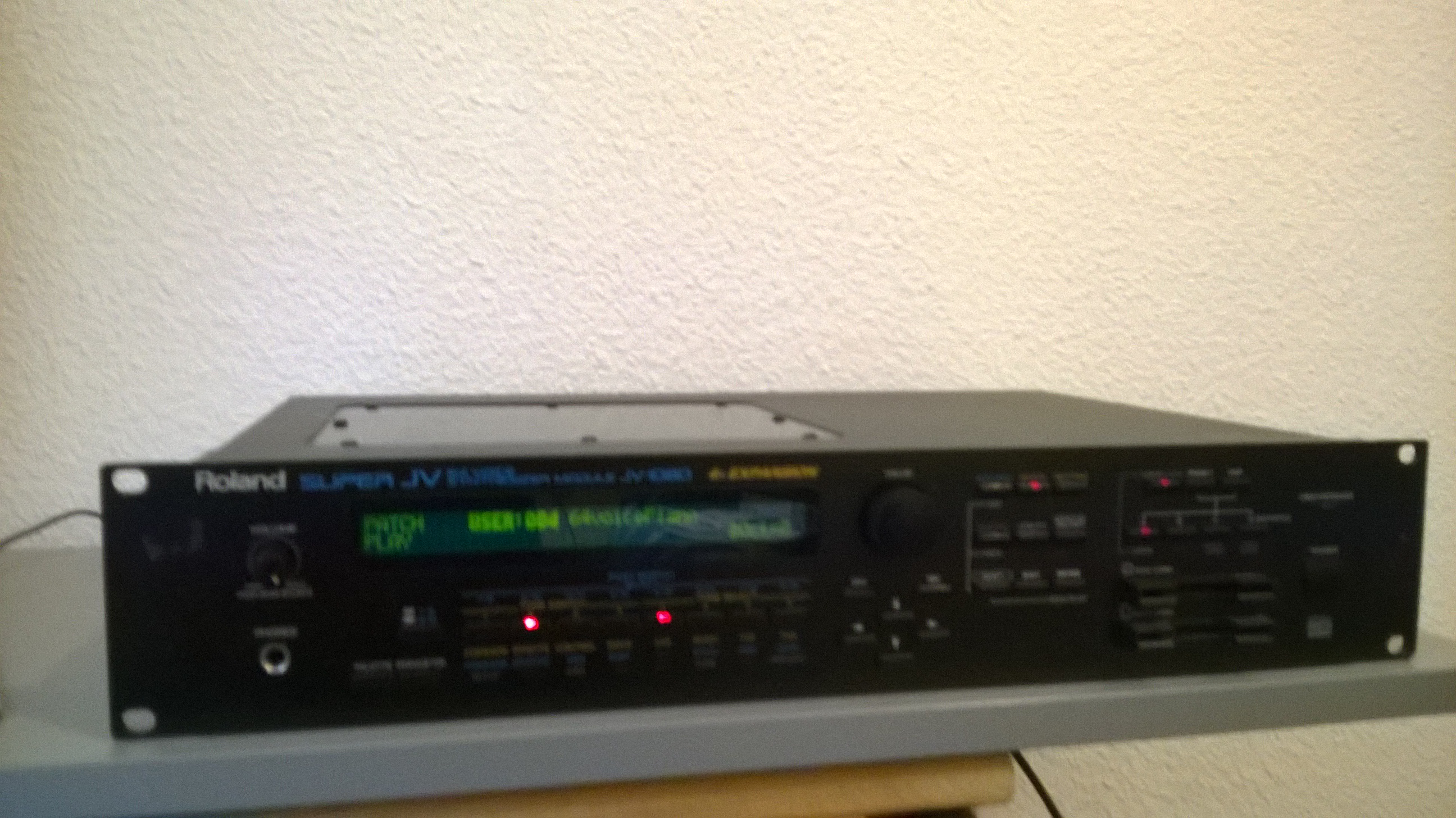 Roland JV1080 image (959267) Audiofanzine