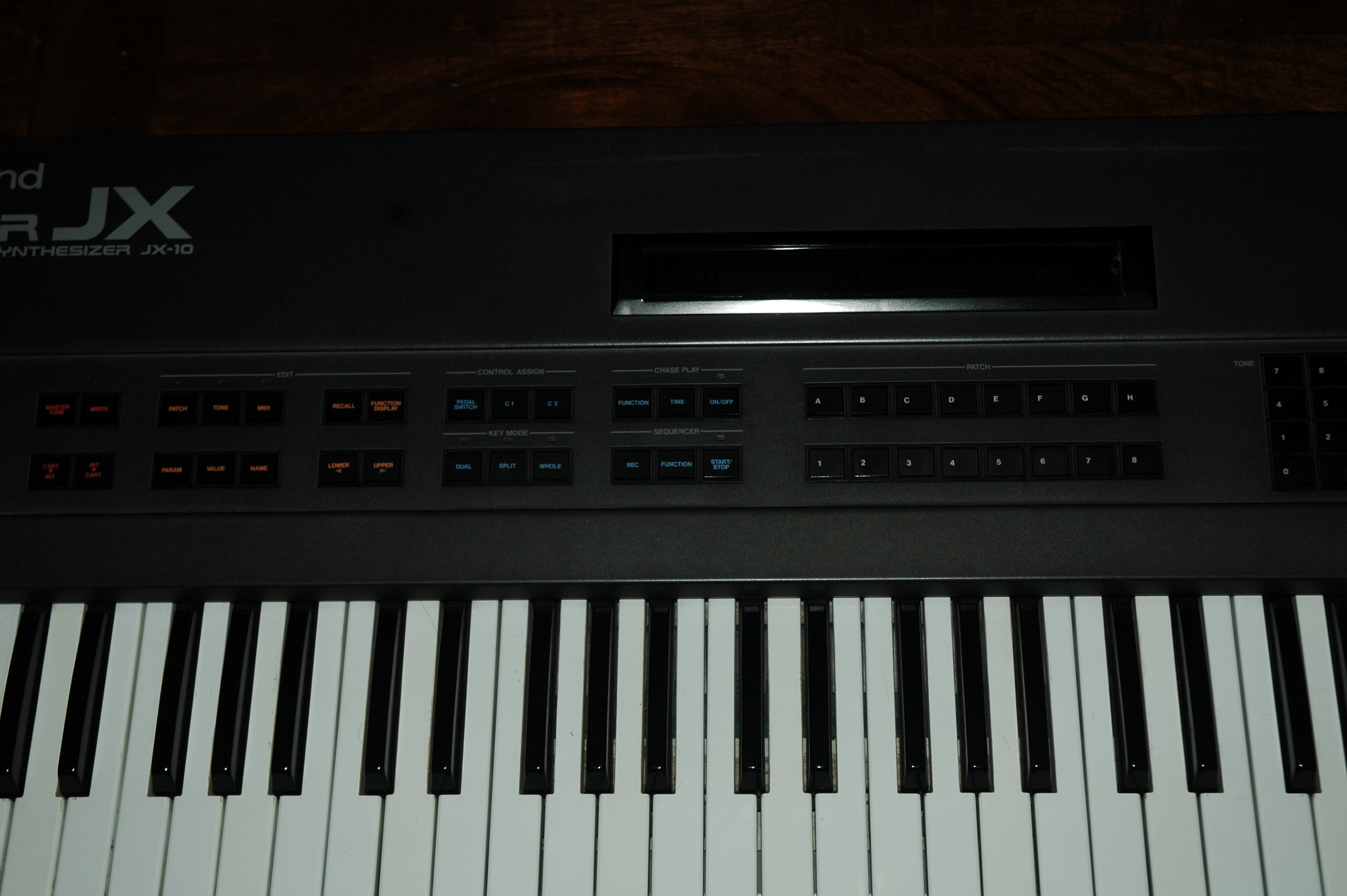 Roland JX10 SuperJX image (1571035) Audiofanzine
