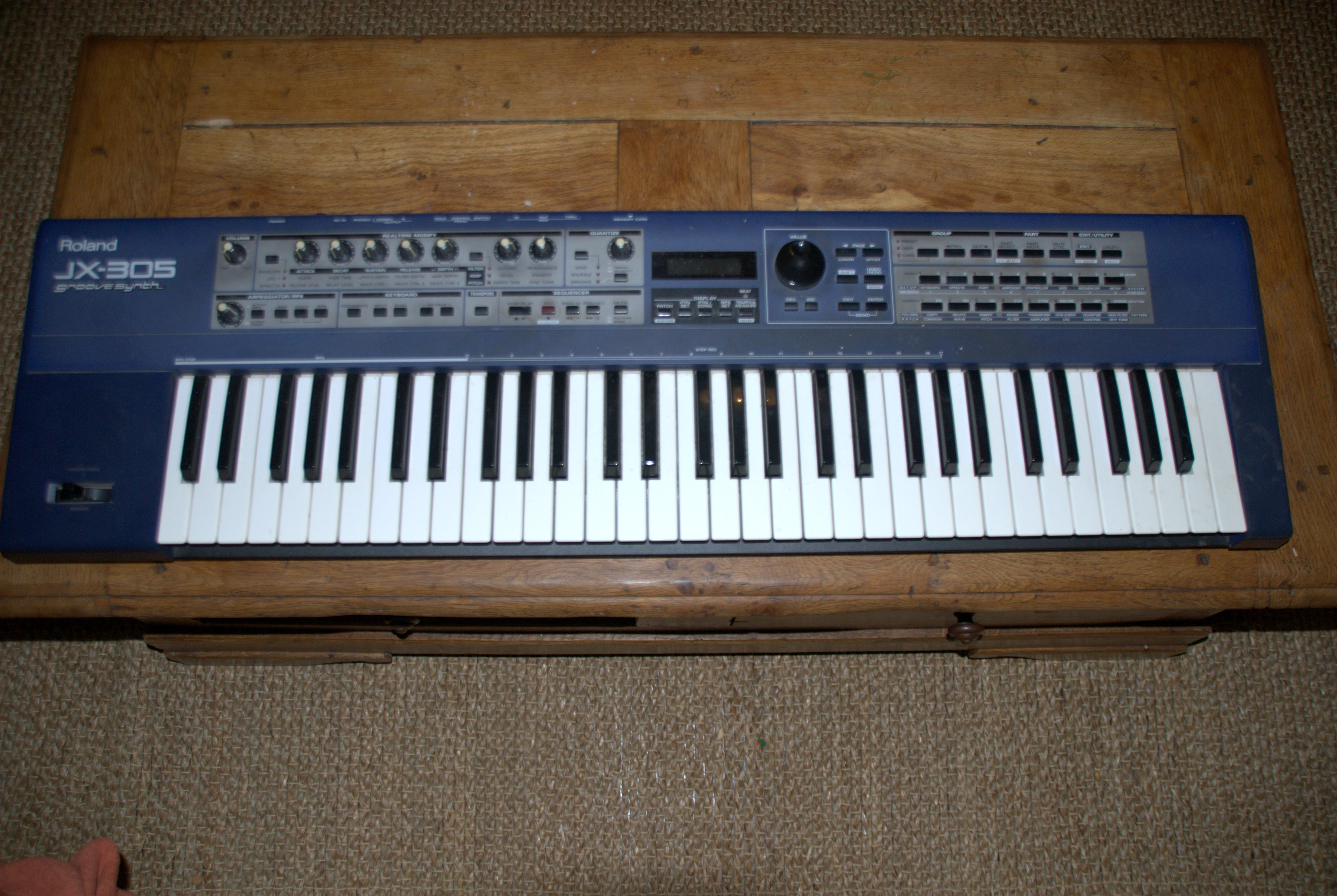 JX305 Roland JX305 Audiofanzine