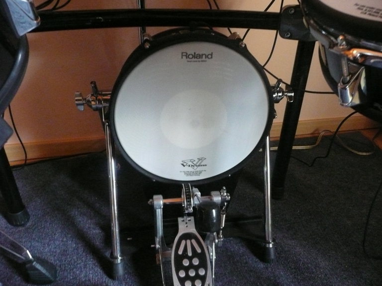 Roland KD120 image (142534) Audiofanzine