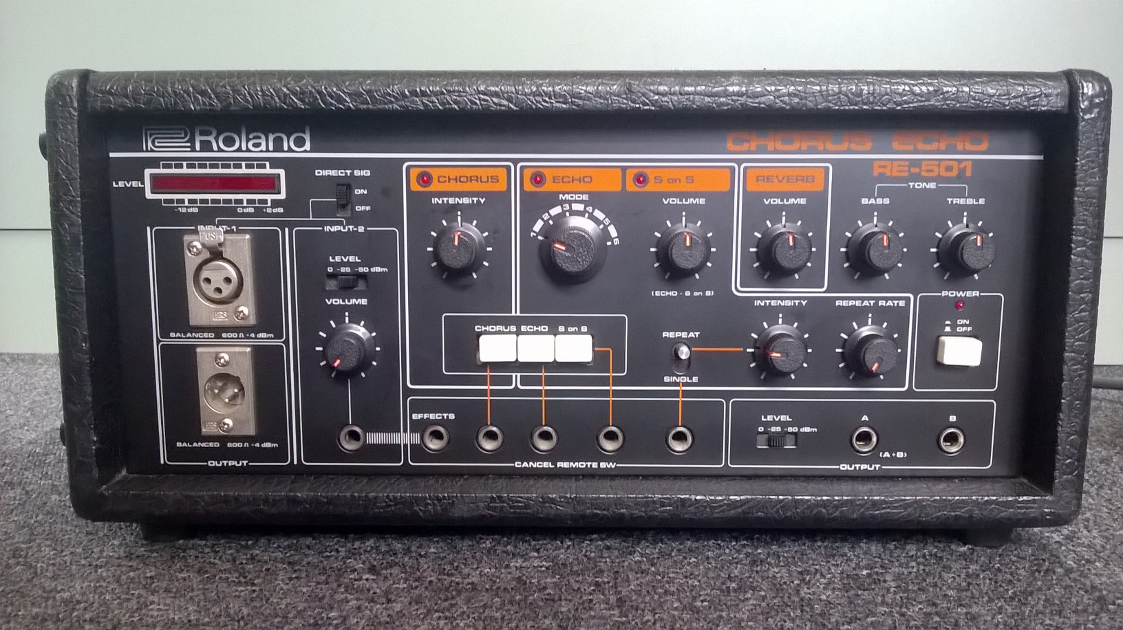 RE501 CHORUS ECHO Roland RE501 Chorus Echo Audiofanzine