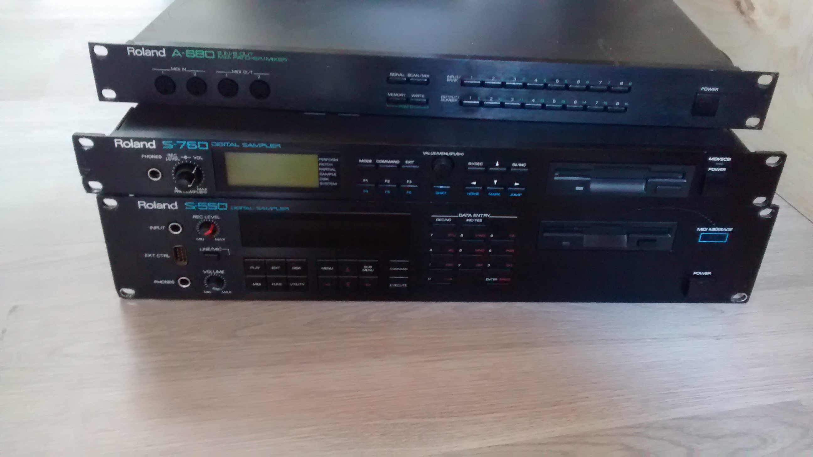 Roland S550 image (1604336) Audiofanzine