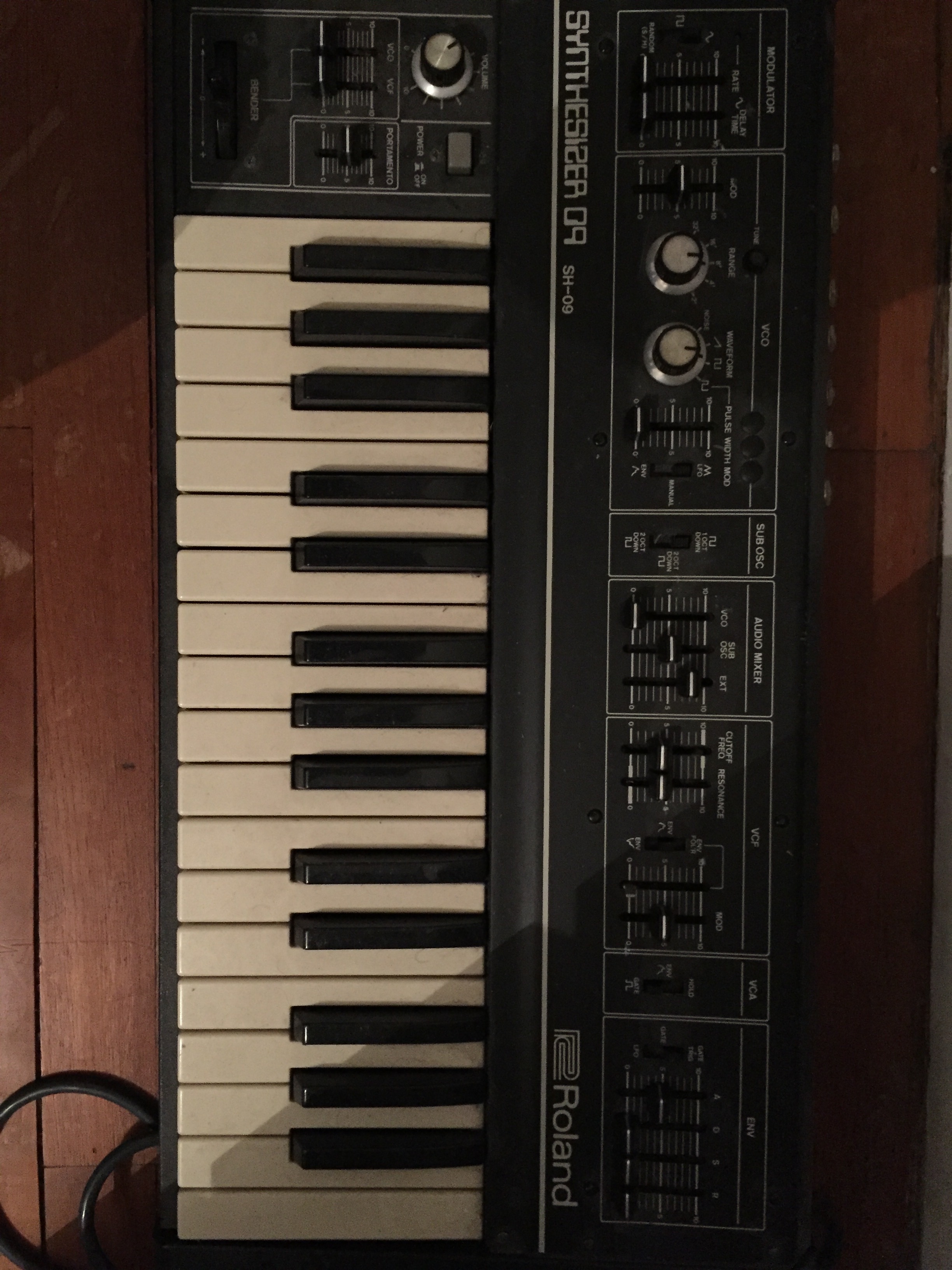 SH09 Roland SH09 Audiofanzine