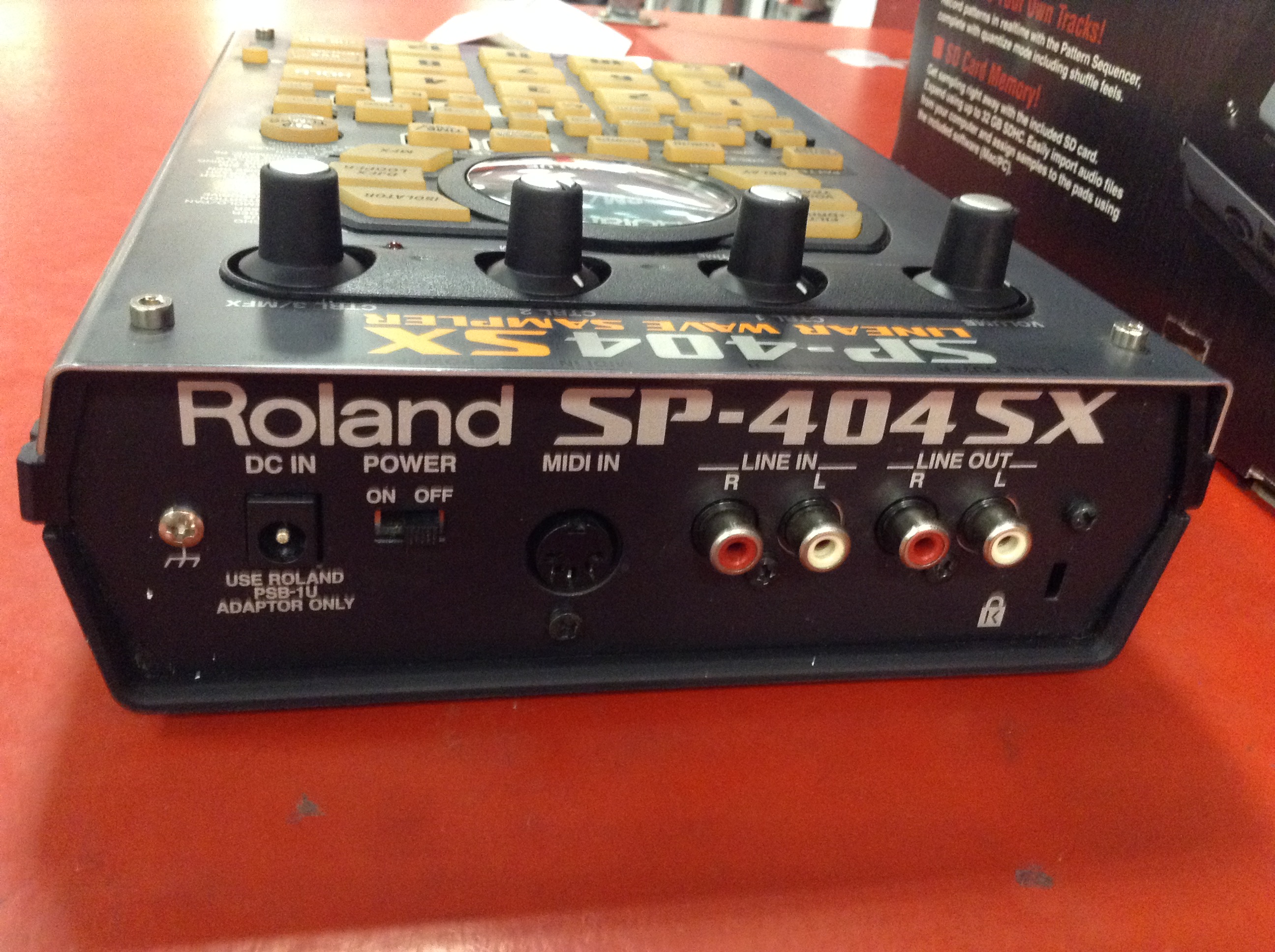 Roland - SP-404 SX roland (ヘッドホン・変換プラグ付き)の+