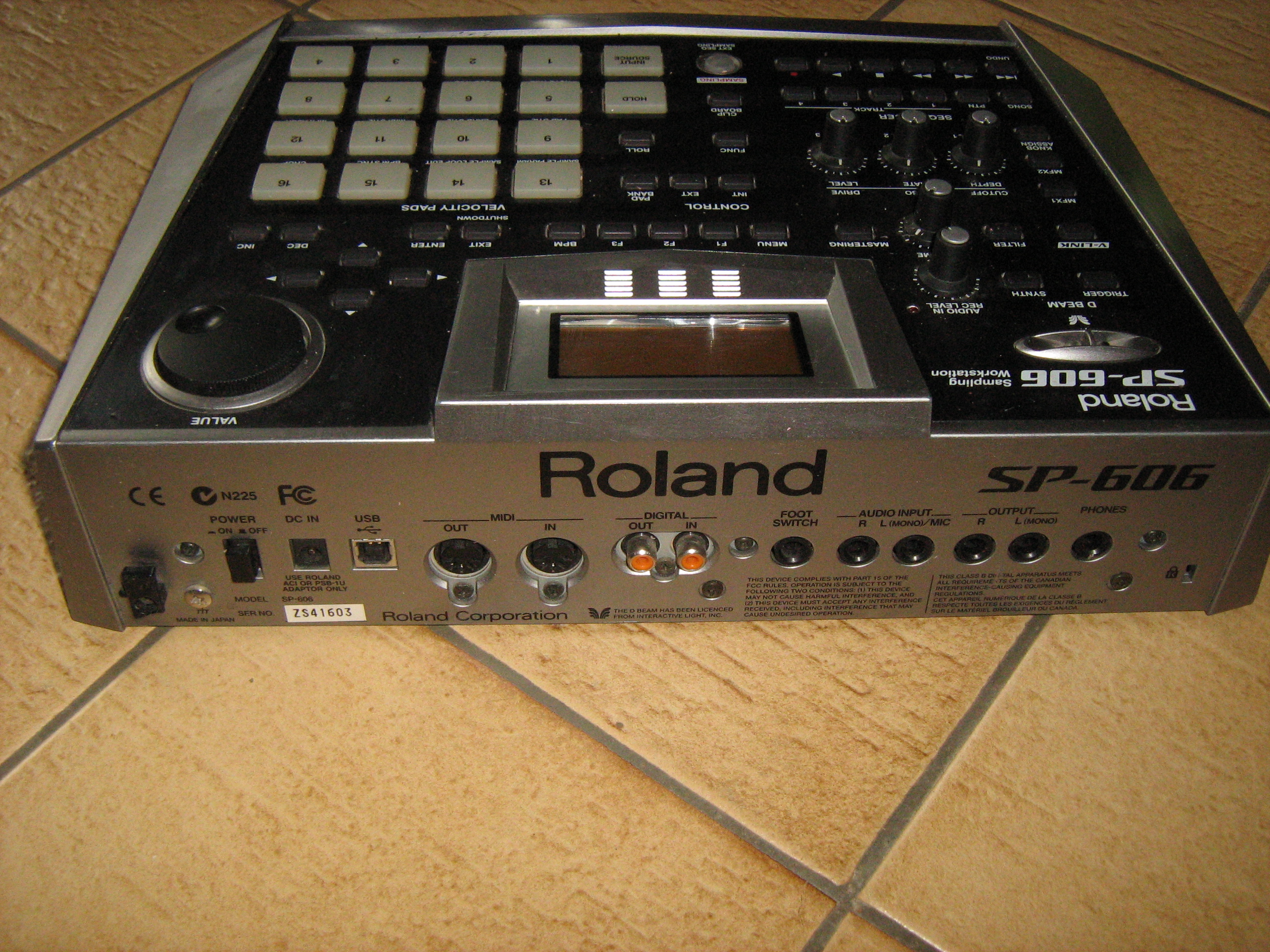 Roland SP606 image (851121) Audiofanzine