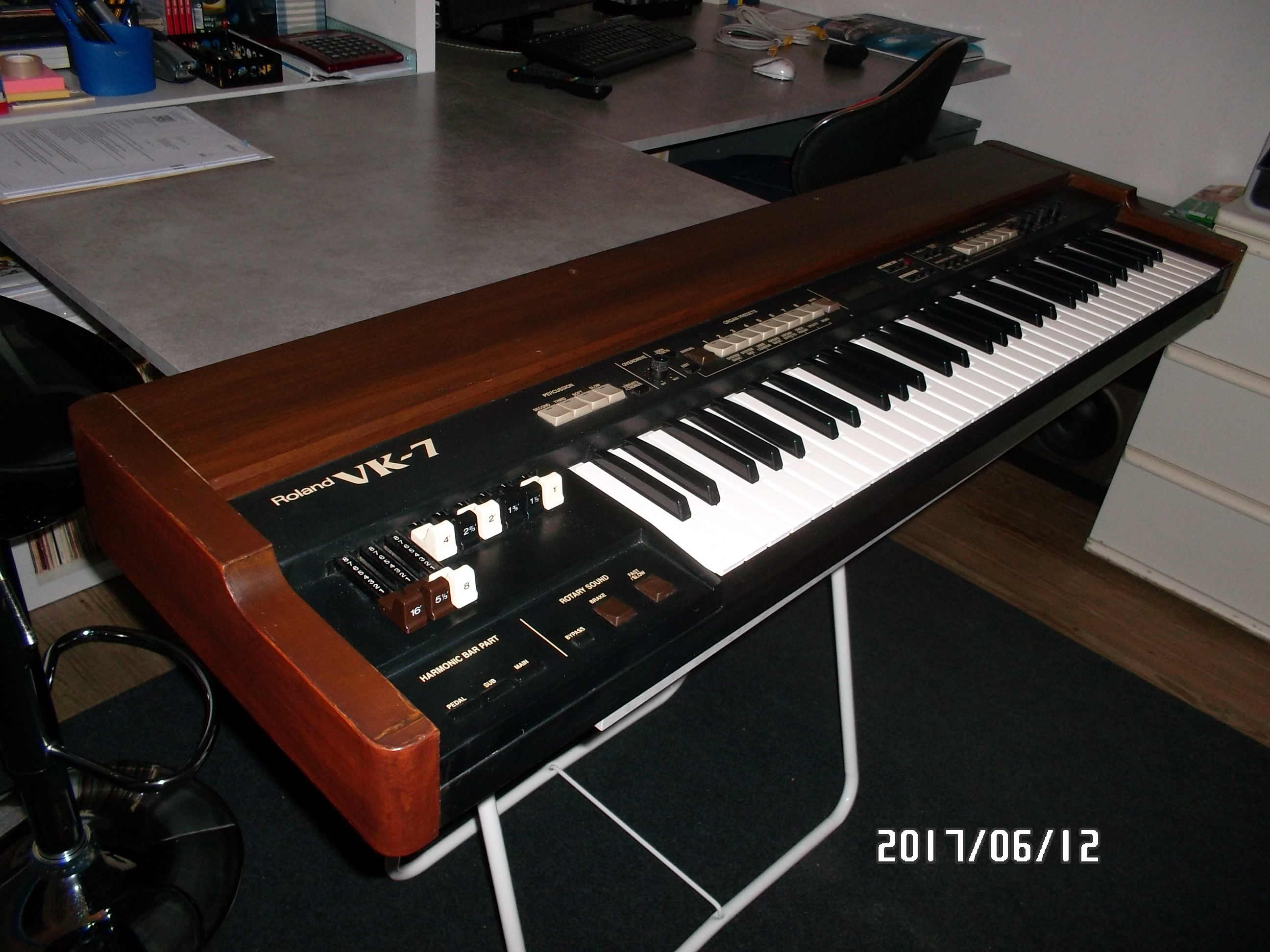 VK7 Roland VK7 Audiofanzine