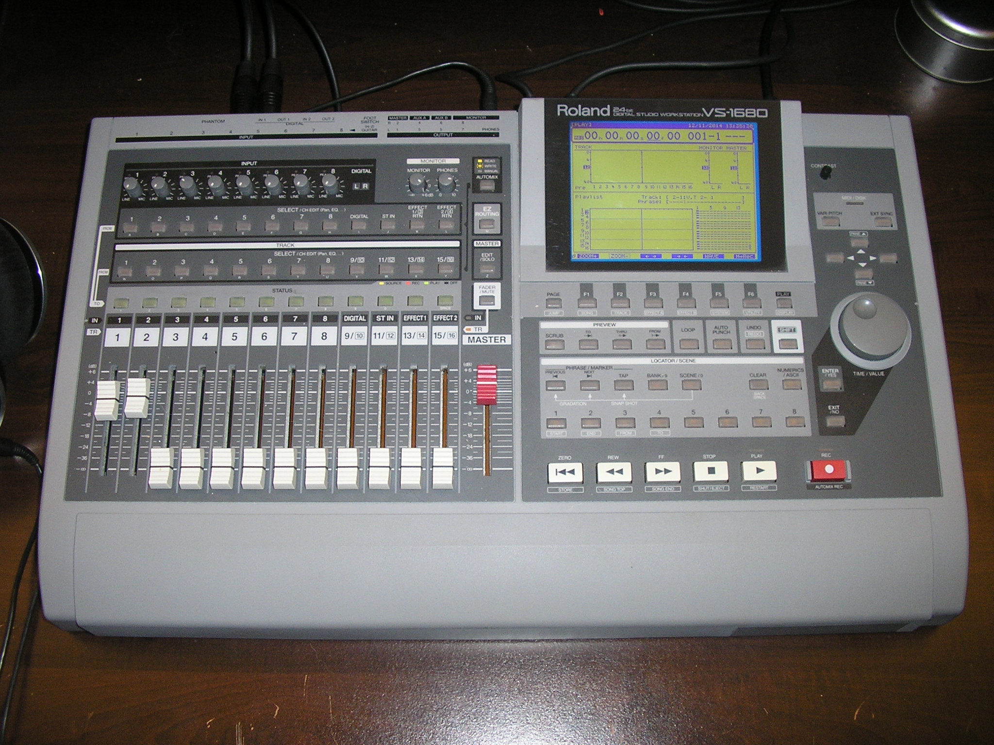 Roland VS1680 image (964088) Audiofanzine
