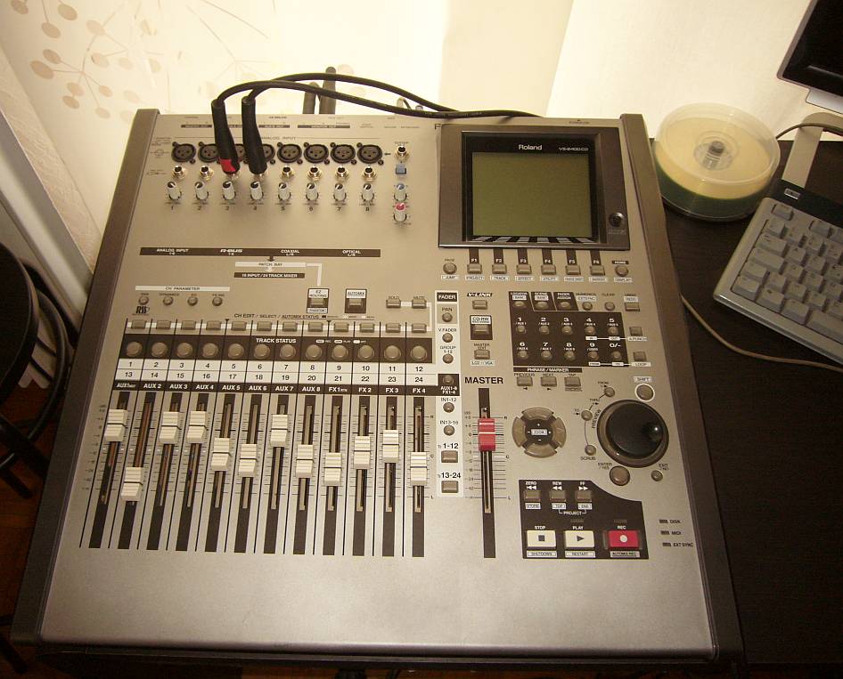 Roland VS2400 CD image (508530) Audiofanzine