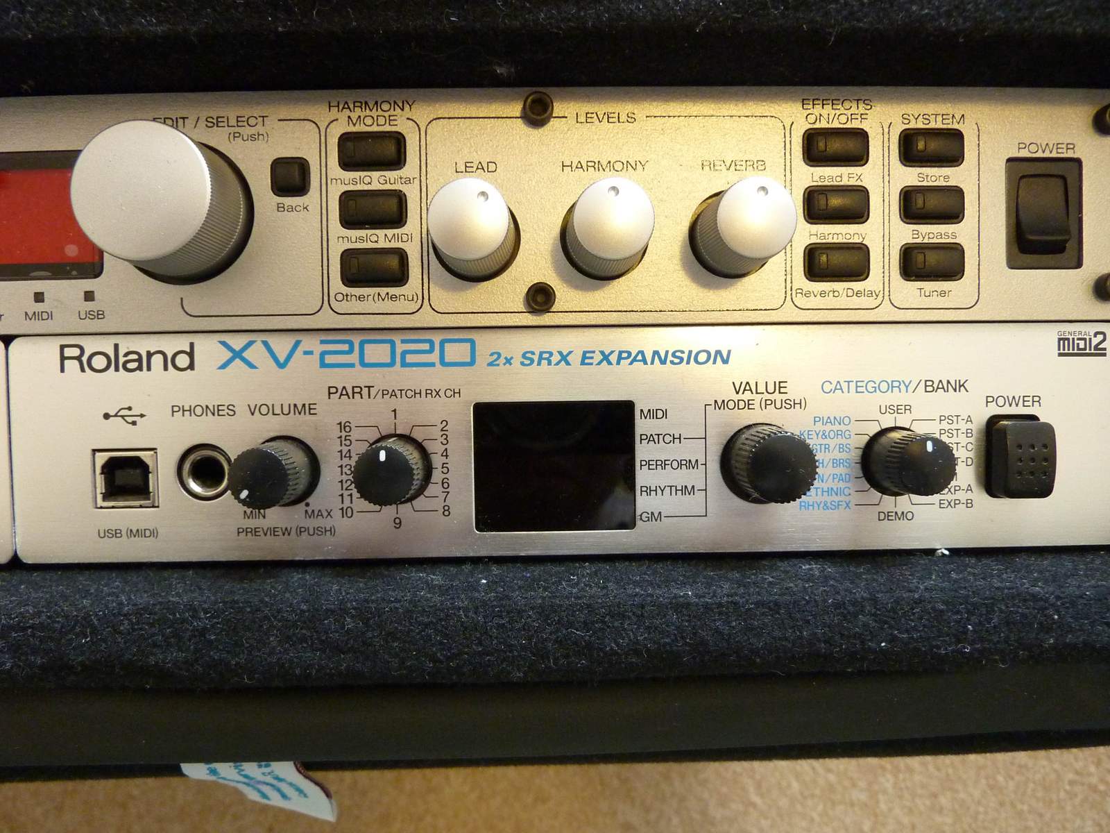 Roland XV2020 image (171043) Audiofanzine