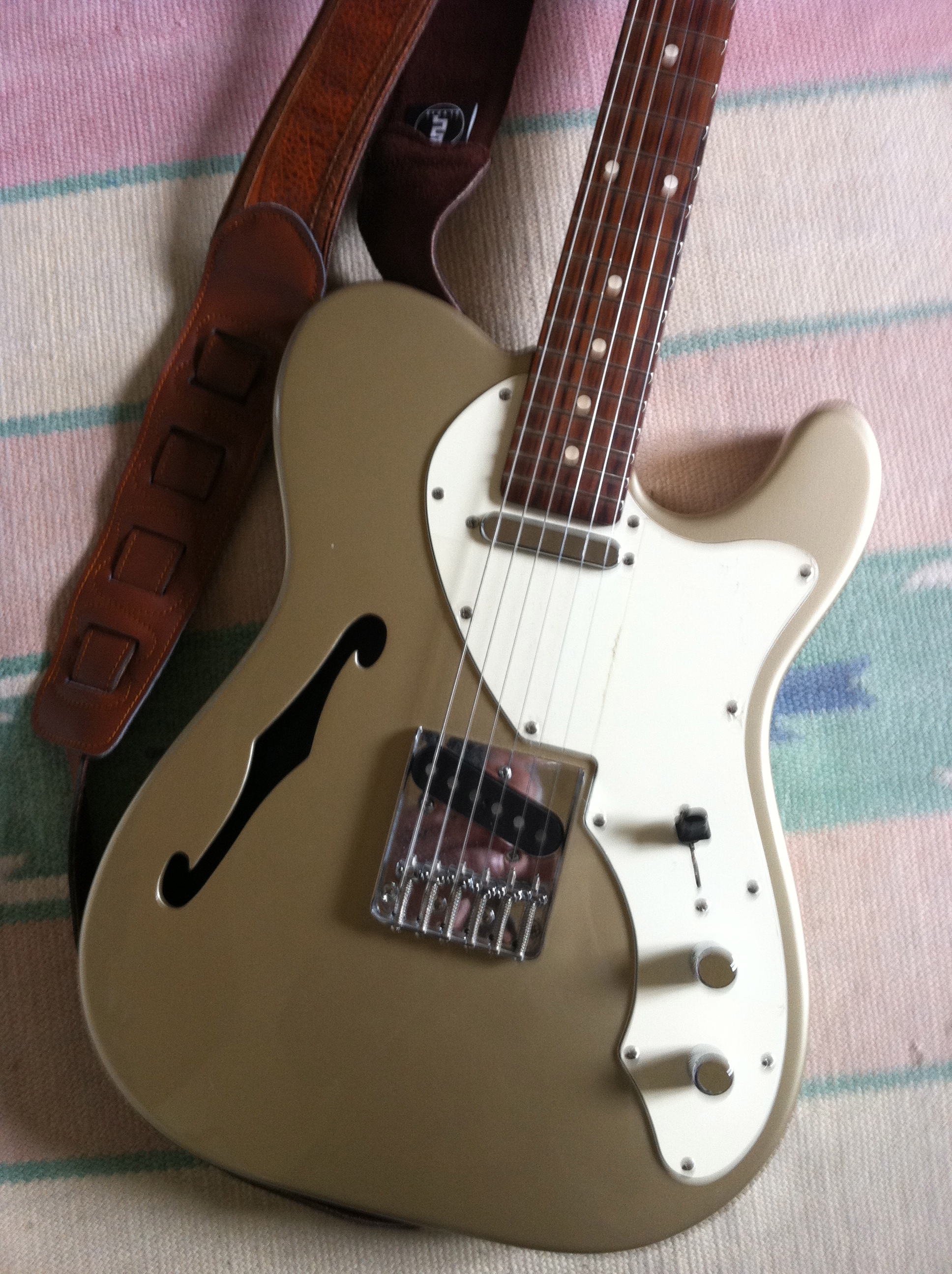 Squier Vintage Modified Thinline - Mature Tits Moves