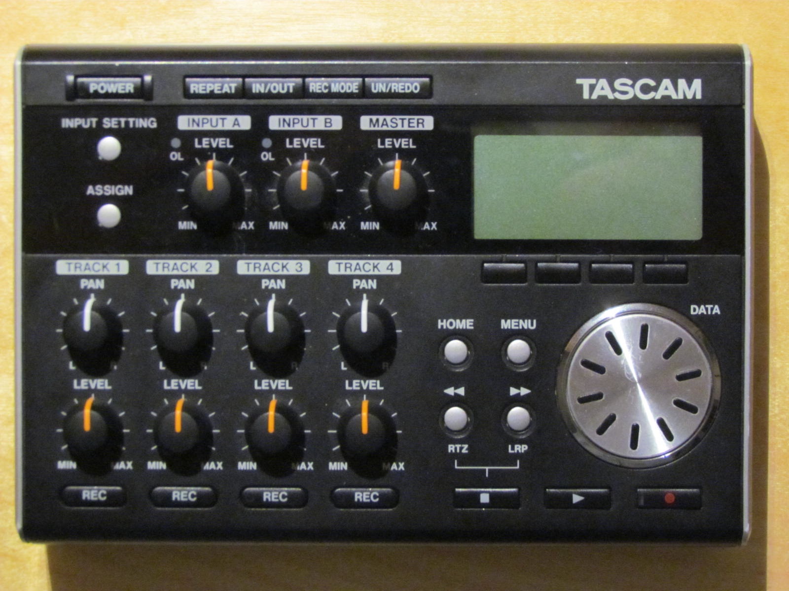 Tascam DP004 image (592391) Audiofanzine