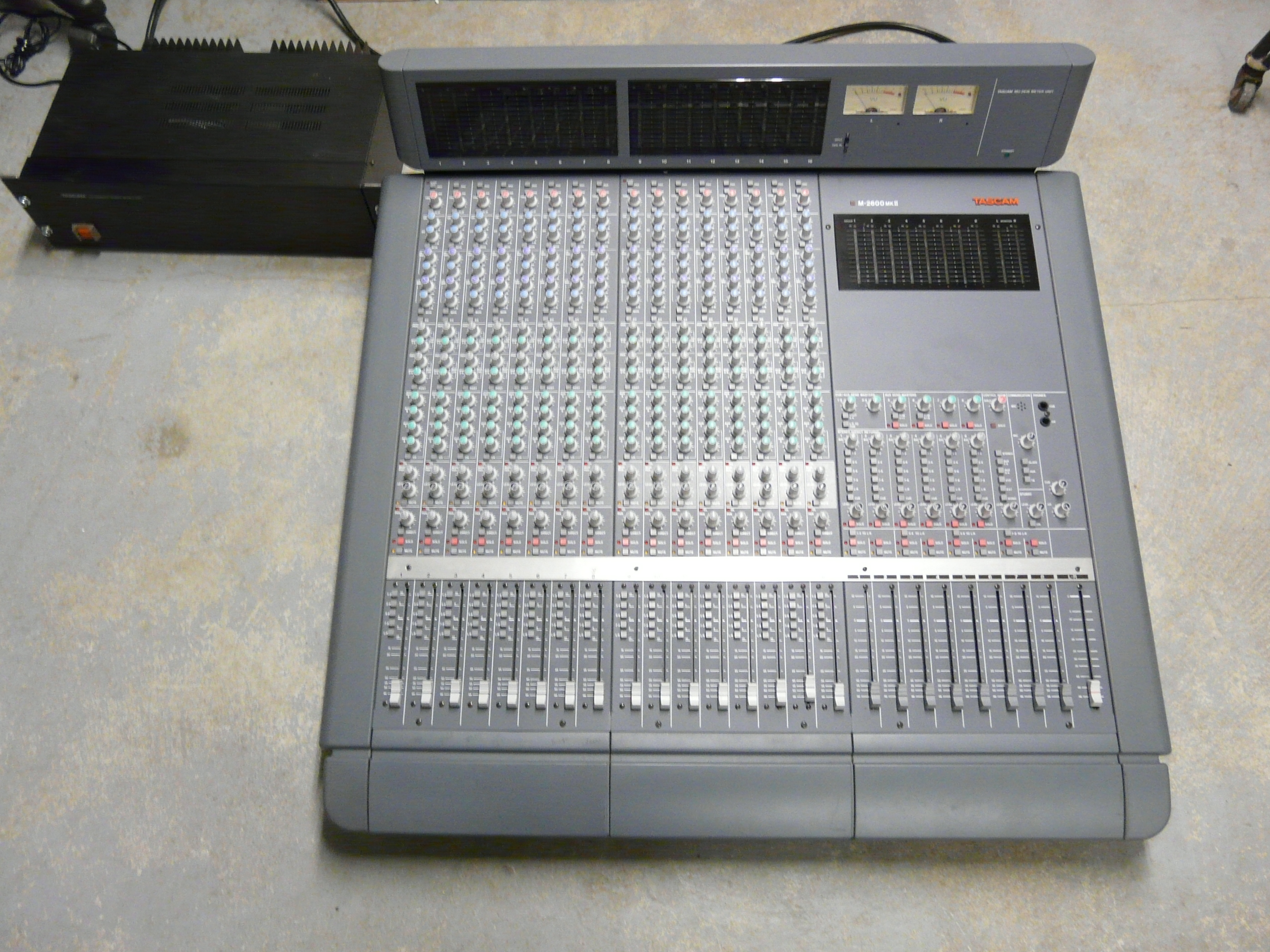 Tascam M2600 MkII image (527215) Audiofanzine