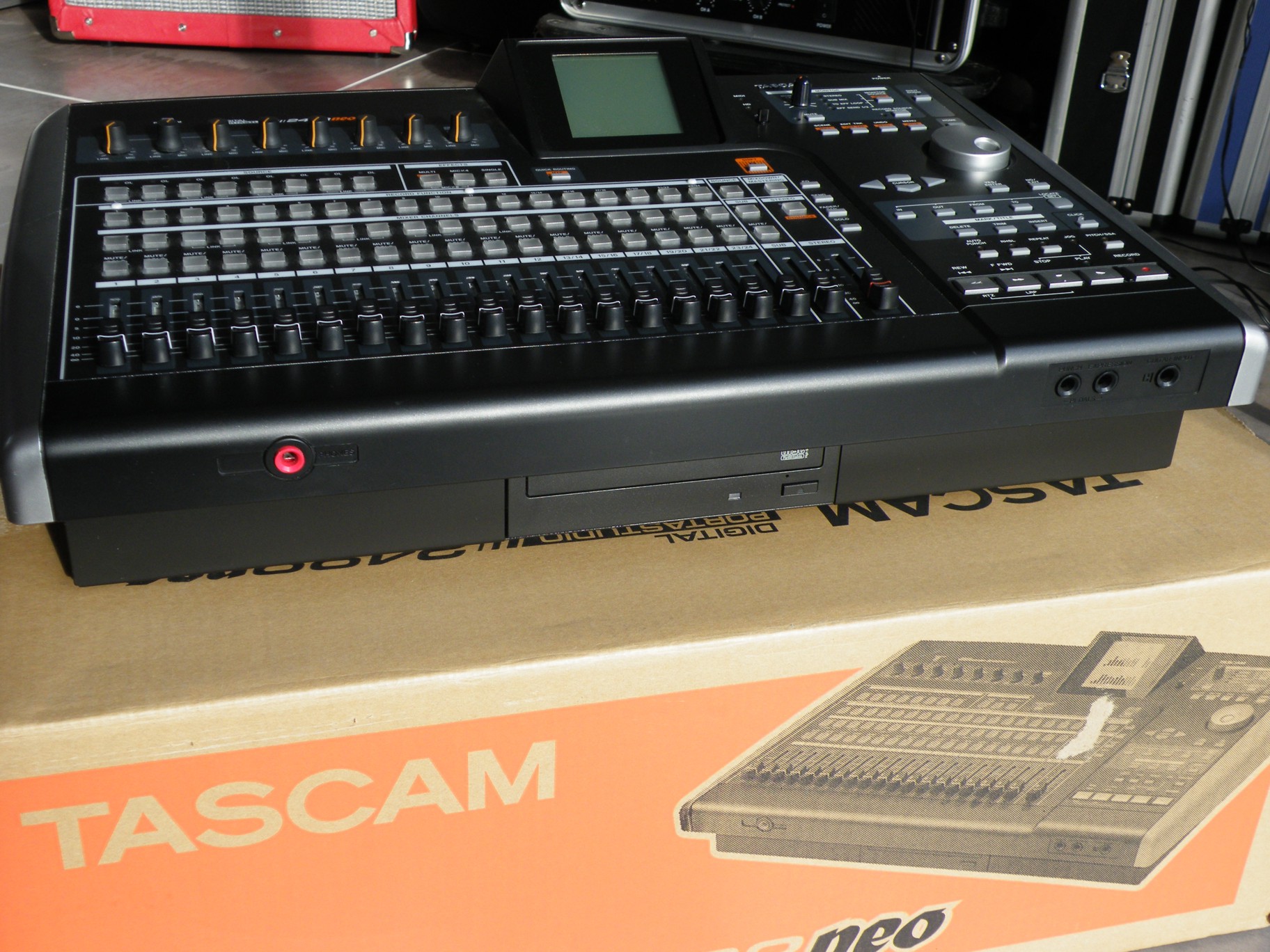 Tascam Portastudio 2488neo image (#362148) - Audiofanzine