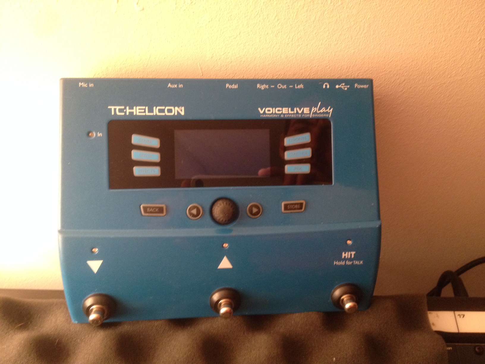 VoiceLive Play ボーカルエフェクター TC HELICON+spbgp44.ru