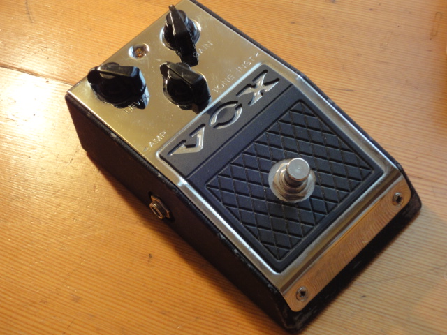 vox v810