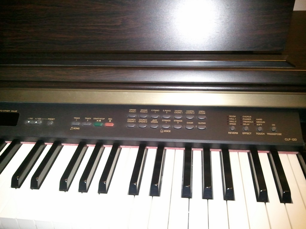 Photo Yamaha CLP 120 Yamaha Clavinova CLP 120 168027 Audiofanzine