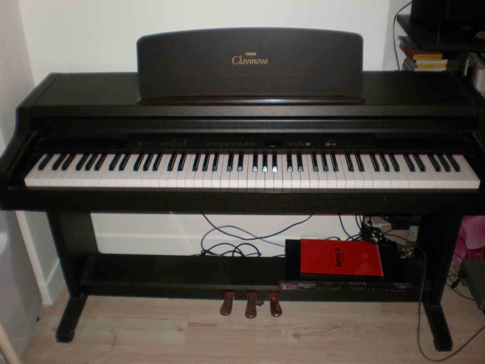 Yamaha CLP-411 image (#217417) - Audiofanzine