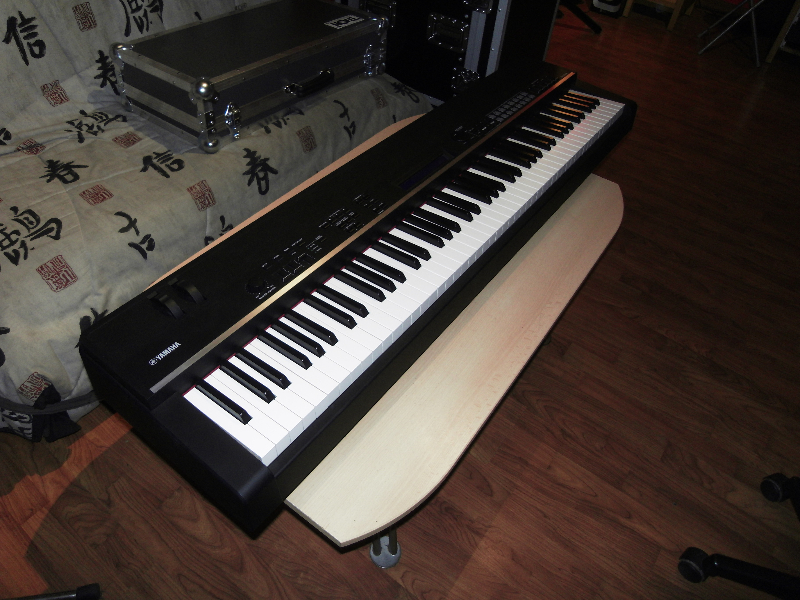 Yamaha CP4 Stage image (1543230) Audiofanzine