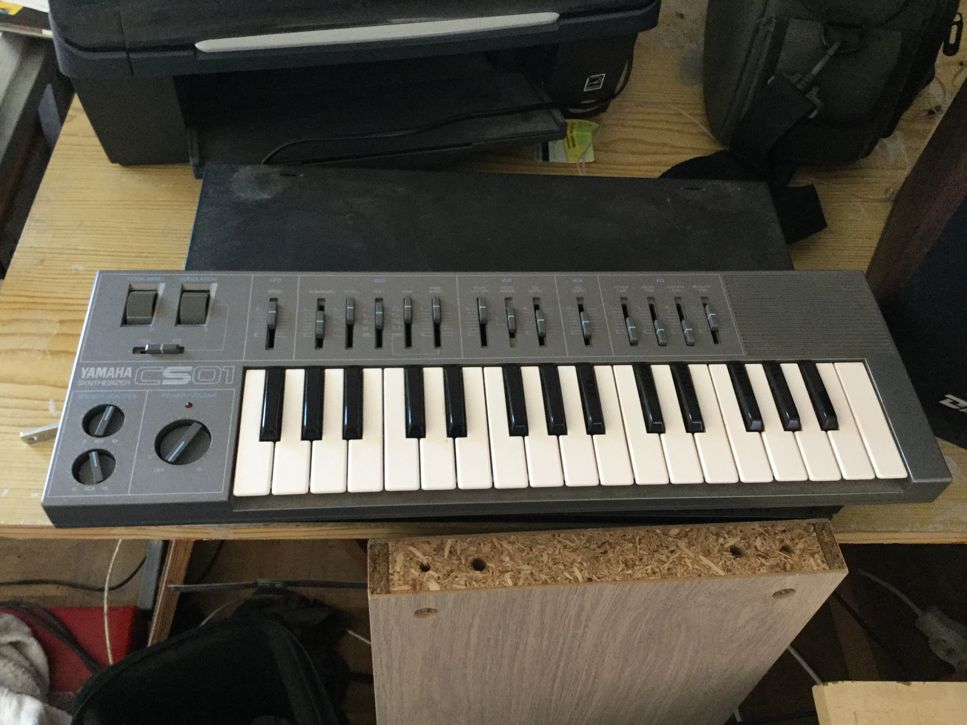 CS01 - Yamaha CS01 - Audiofanzine