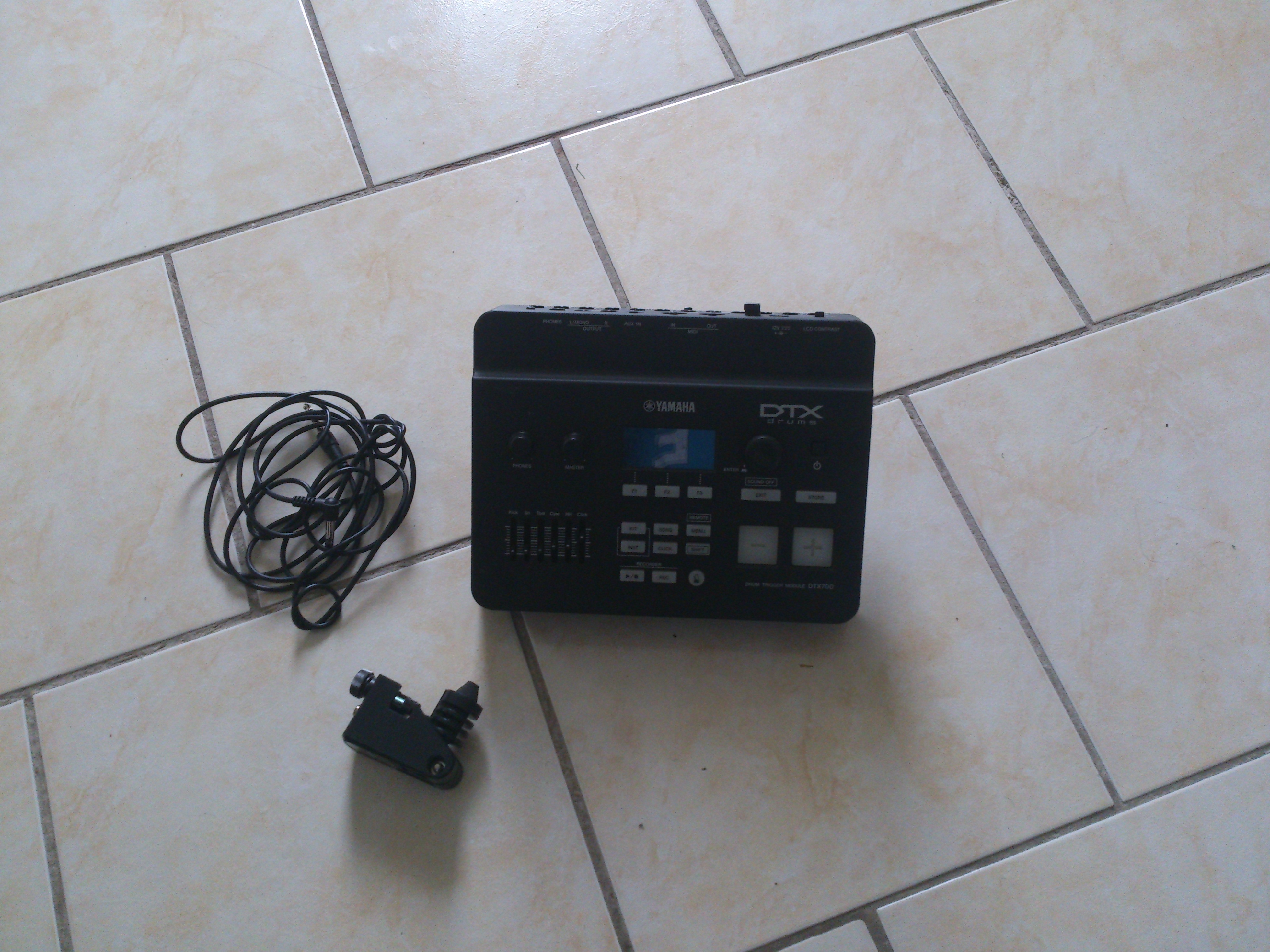 Yamaha DTX700 image (#773941) - Audiofanzine