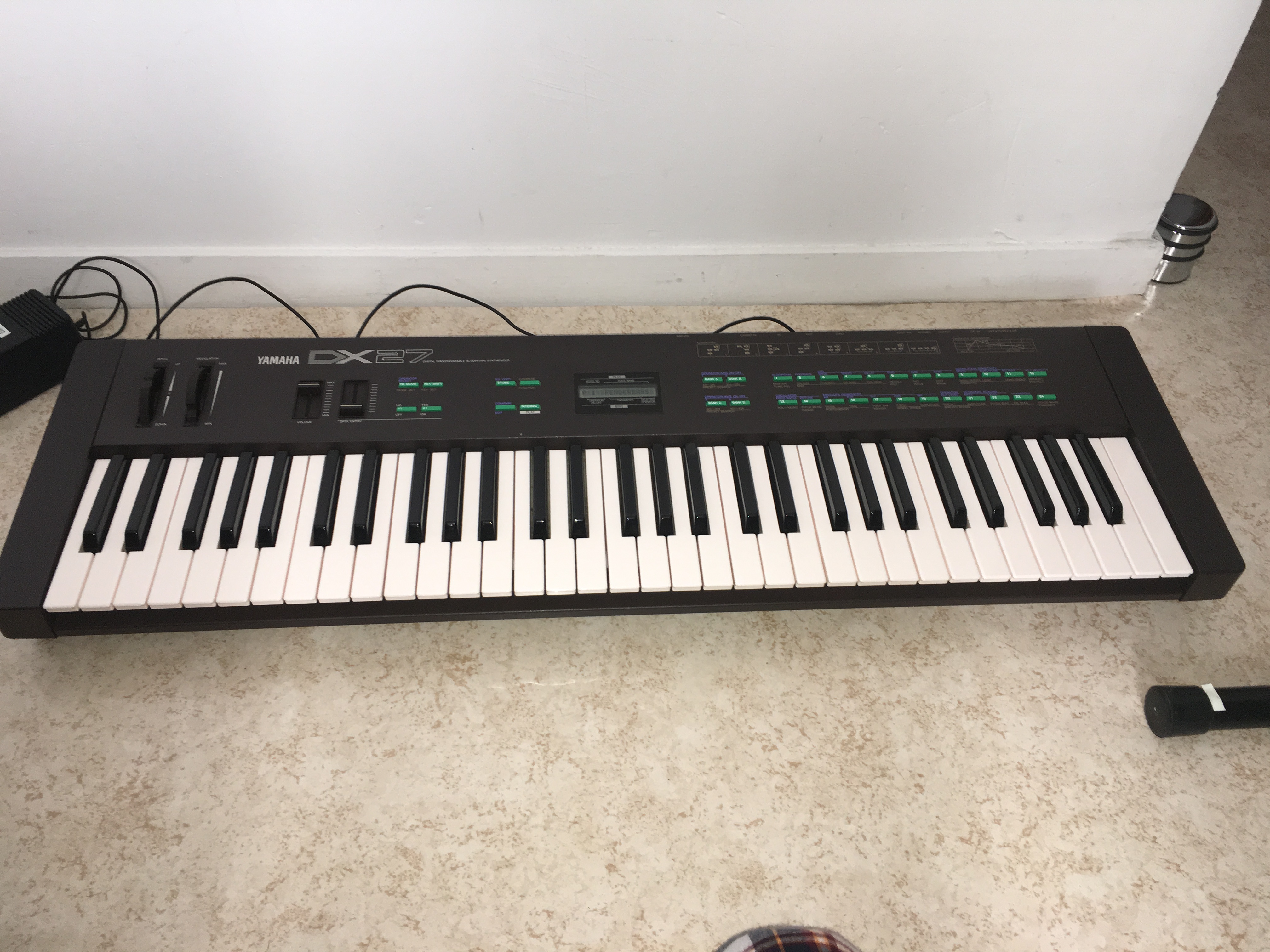 DX27 Yamaha DX27 Audiofanzine