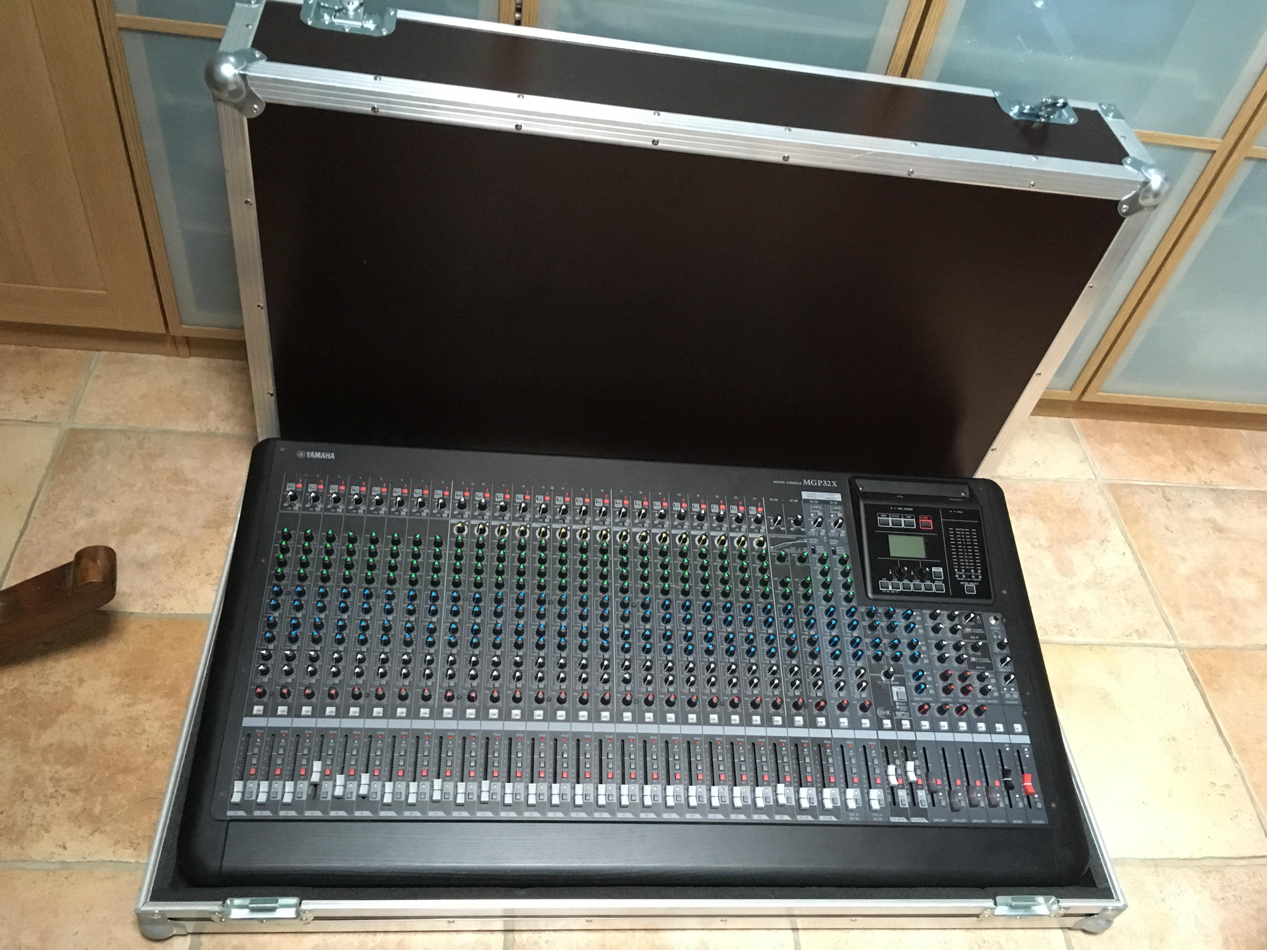 MGP32X Yamaha MGP32X Audiofanzine