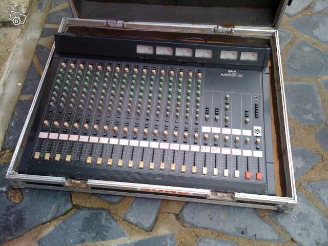 yamaha mr1242