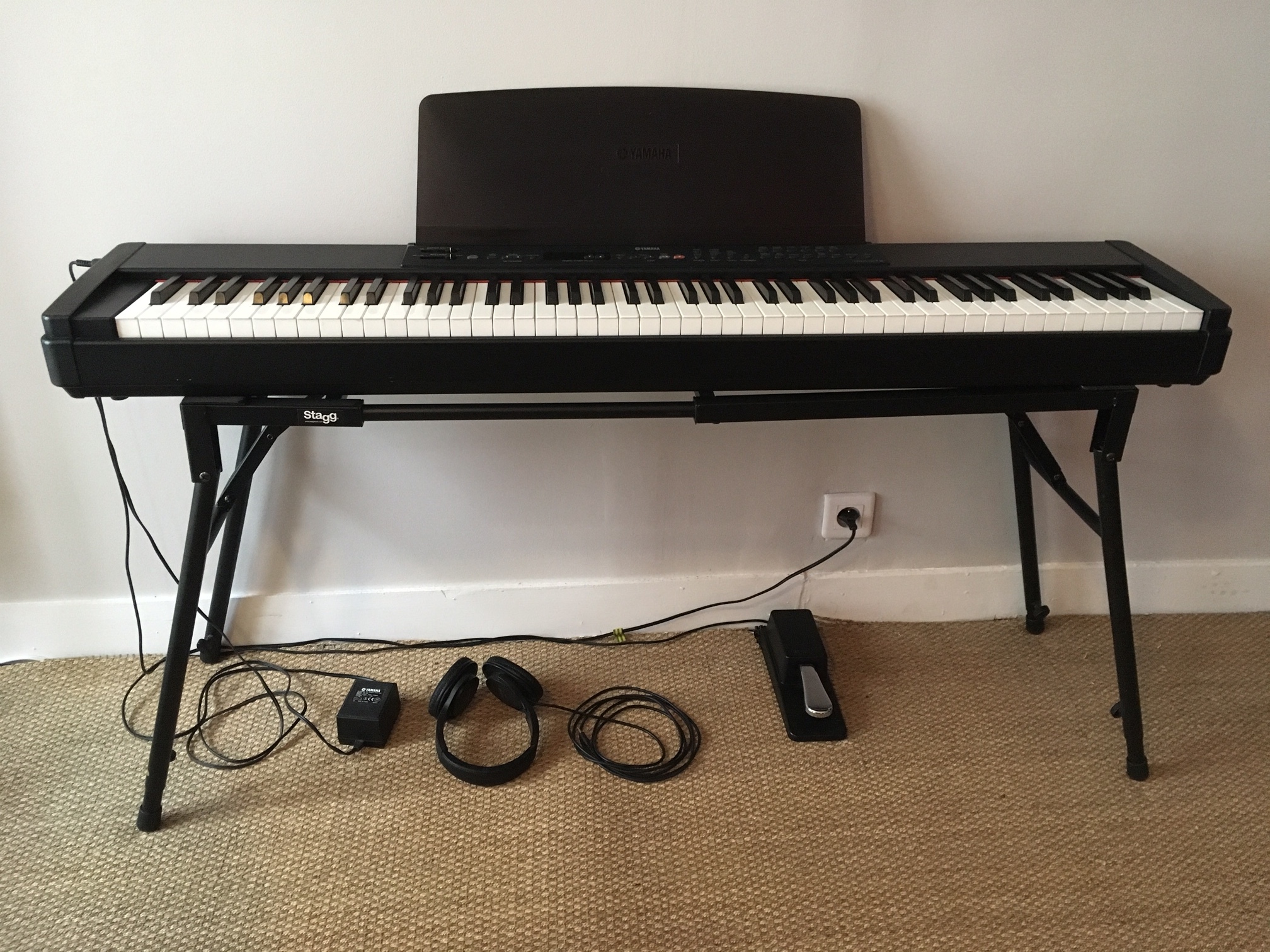 P90 Yamaha P90 Audiofanzine