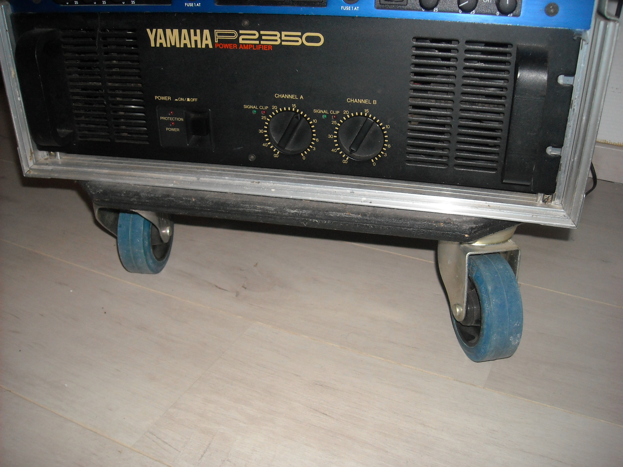 Yamaha P2350 image (#399253) - Audiofanzine