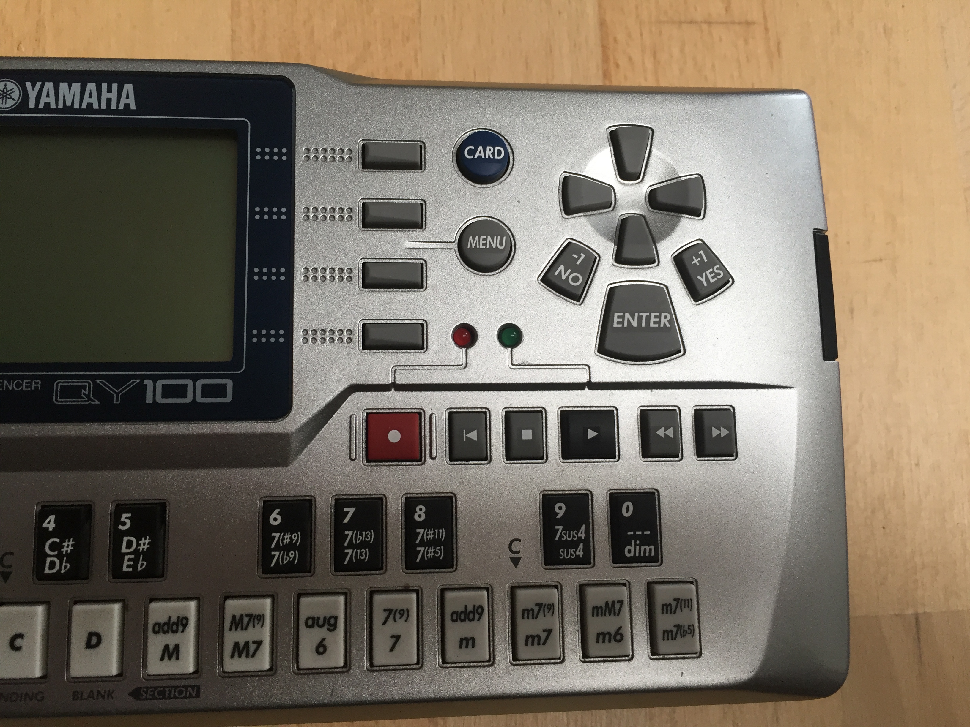 QY100 Yamaha QY100 Audiofanzine