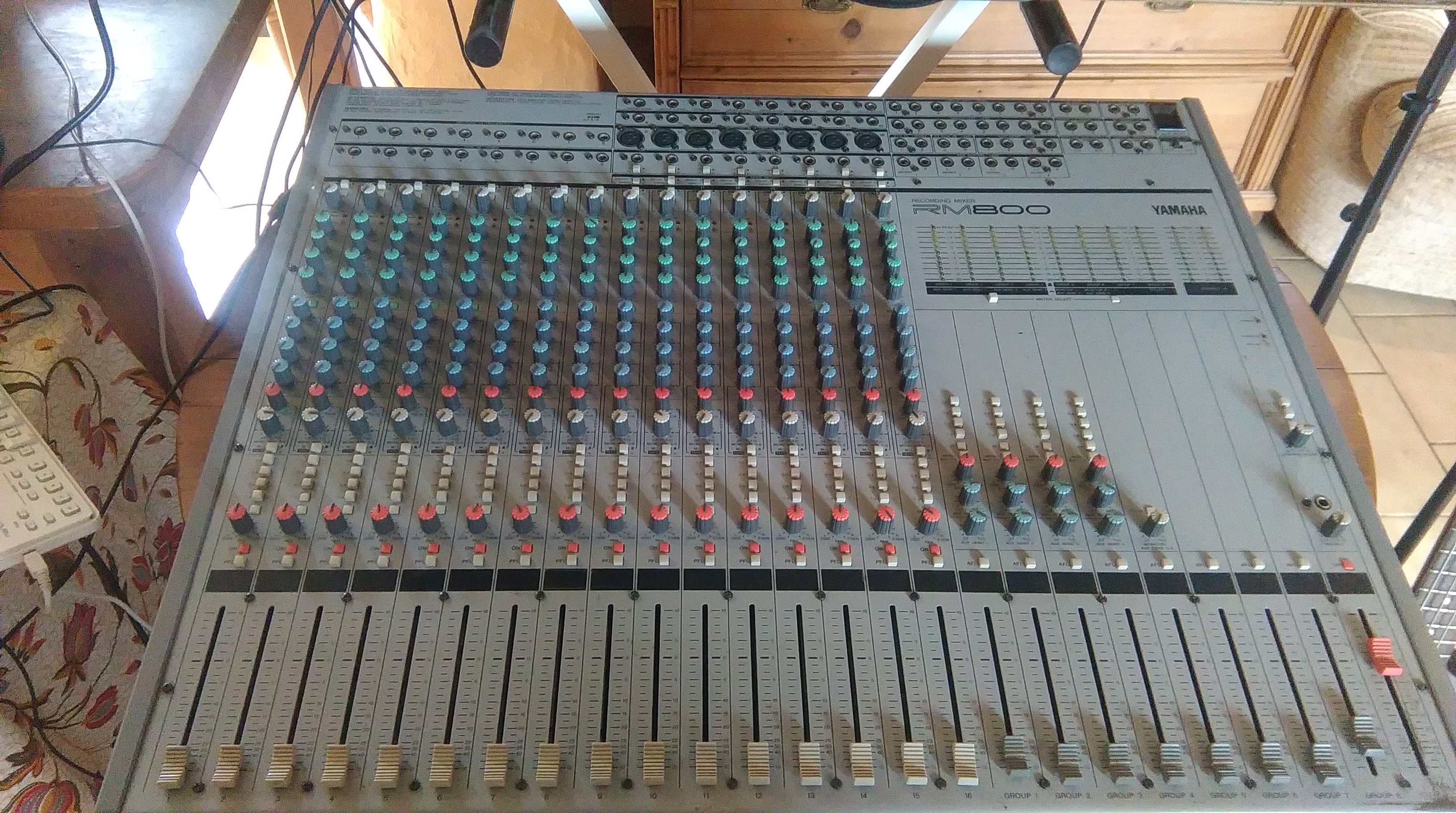 RM800 16 Yamaha RM800 16 Audiofanzine