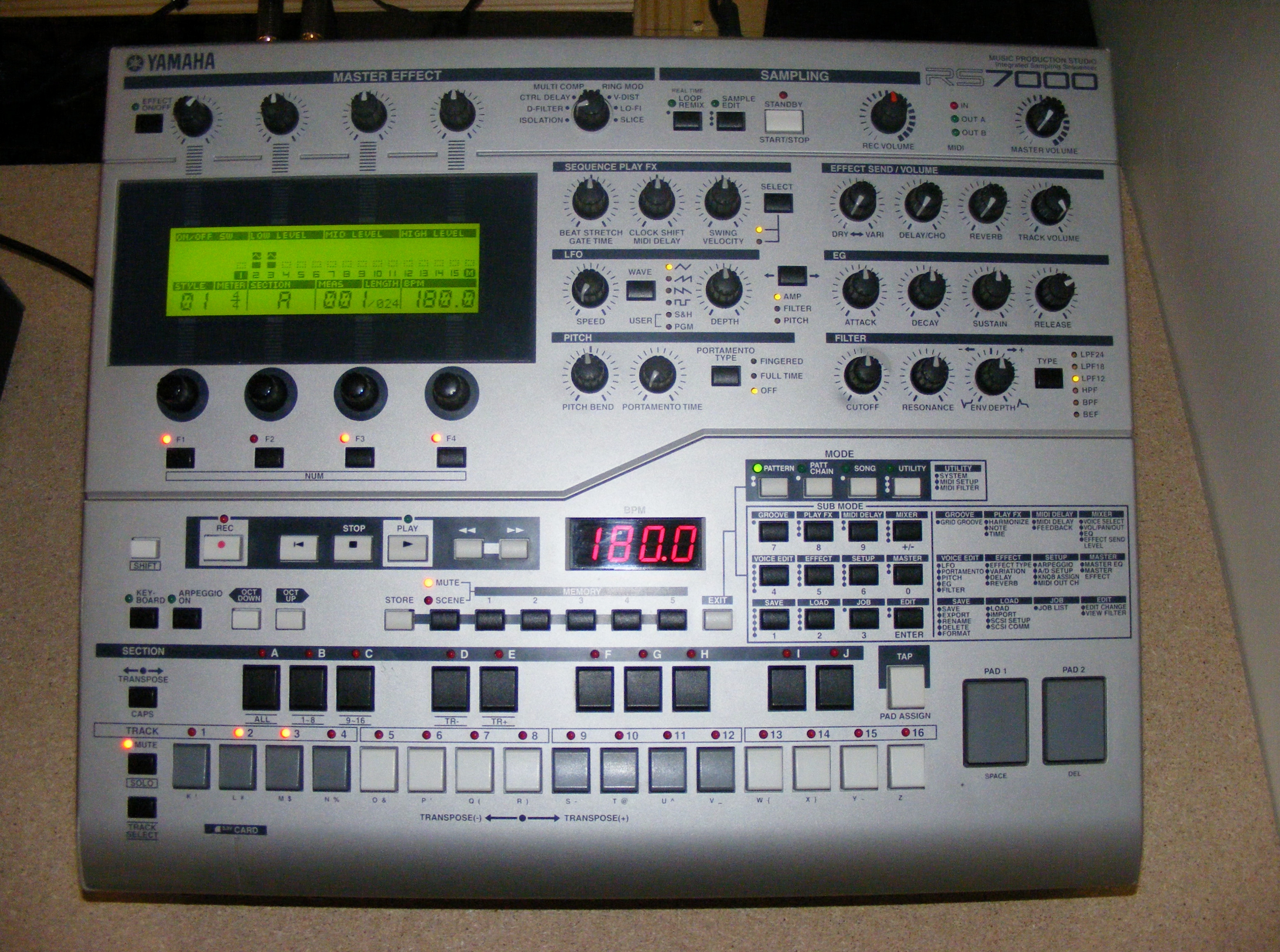 Yamaha RS7000 image (#318383) - Audiofanzine