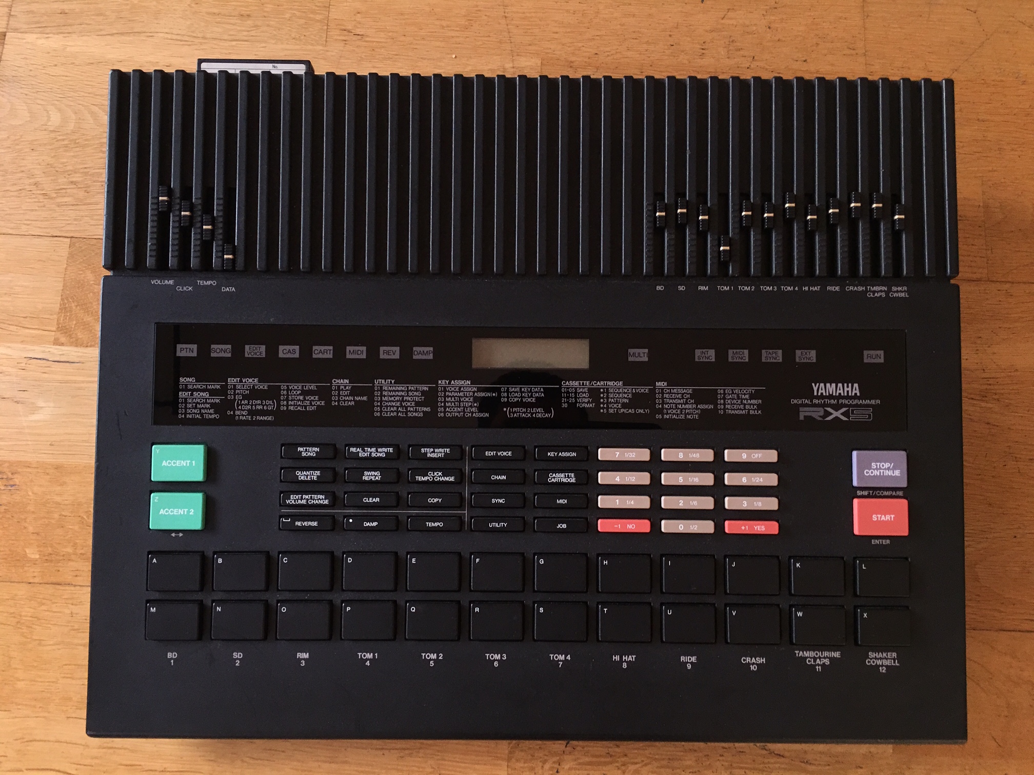 RX5 Yamaha RX5 Audiofanzine