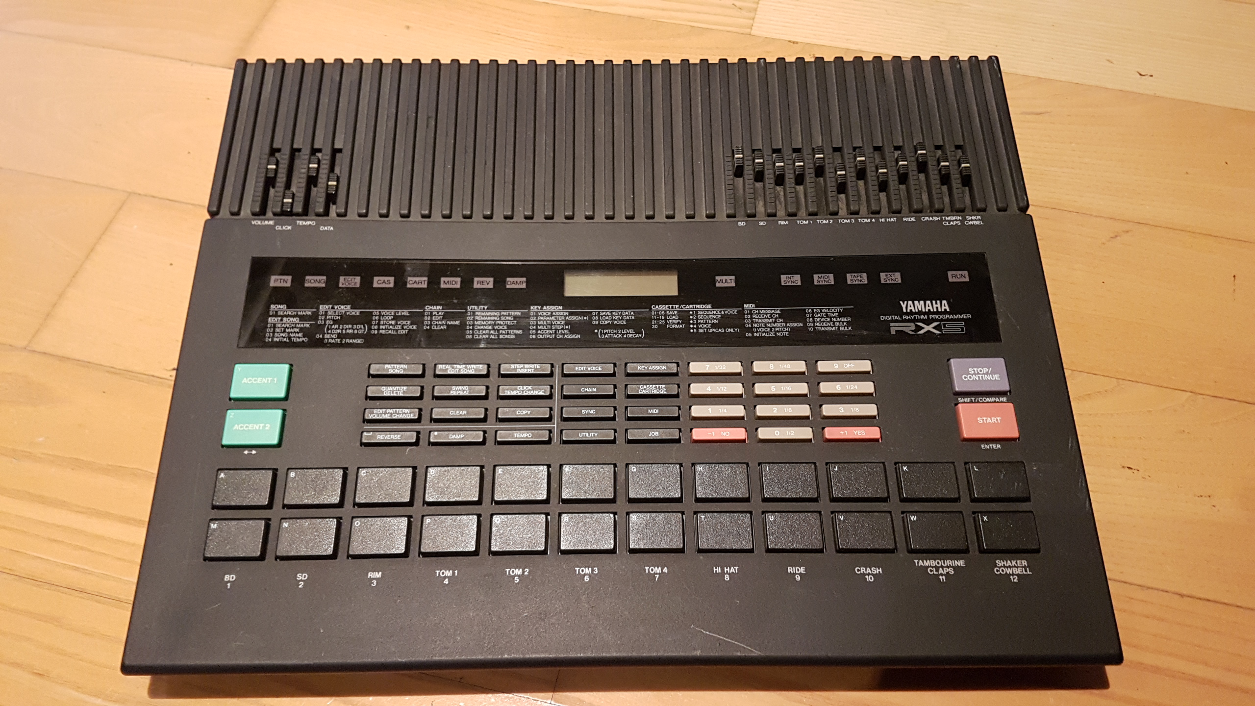 Photo Yamaha RX5 Yamaha RX5 (55425) (1795952) Audiofanzine