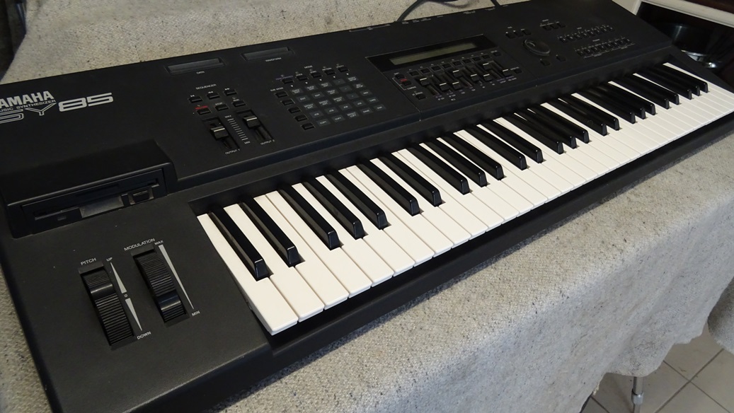 SY85 Yamaha SY85 Audiofanzine