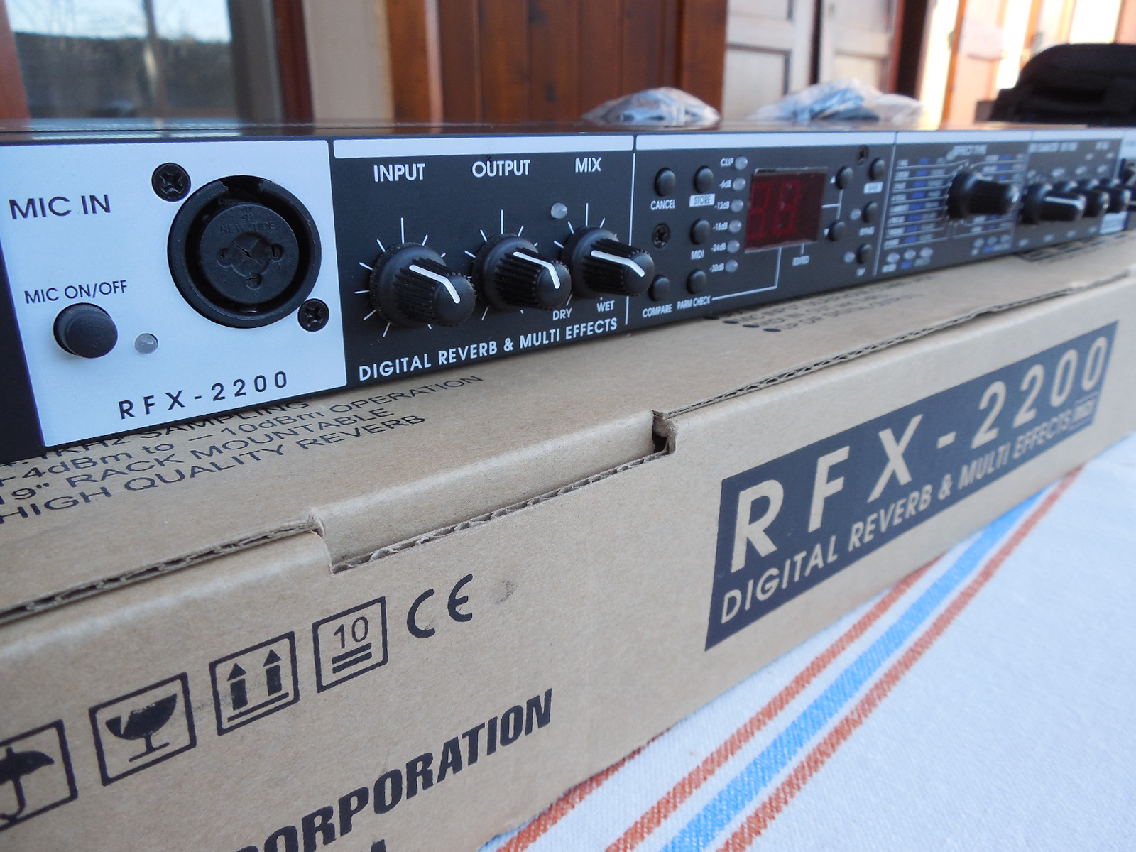 RFX-2200 - Zoom RFX-2200 - Audiofanzine