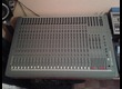 Echange Table de mixage Soundcraft 24/8/2 Spirit Studio contre 1 paire d'enceinte active du type RCF ART 315 A 